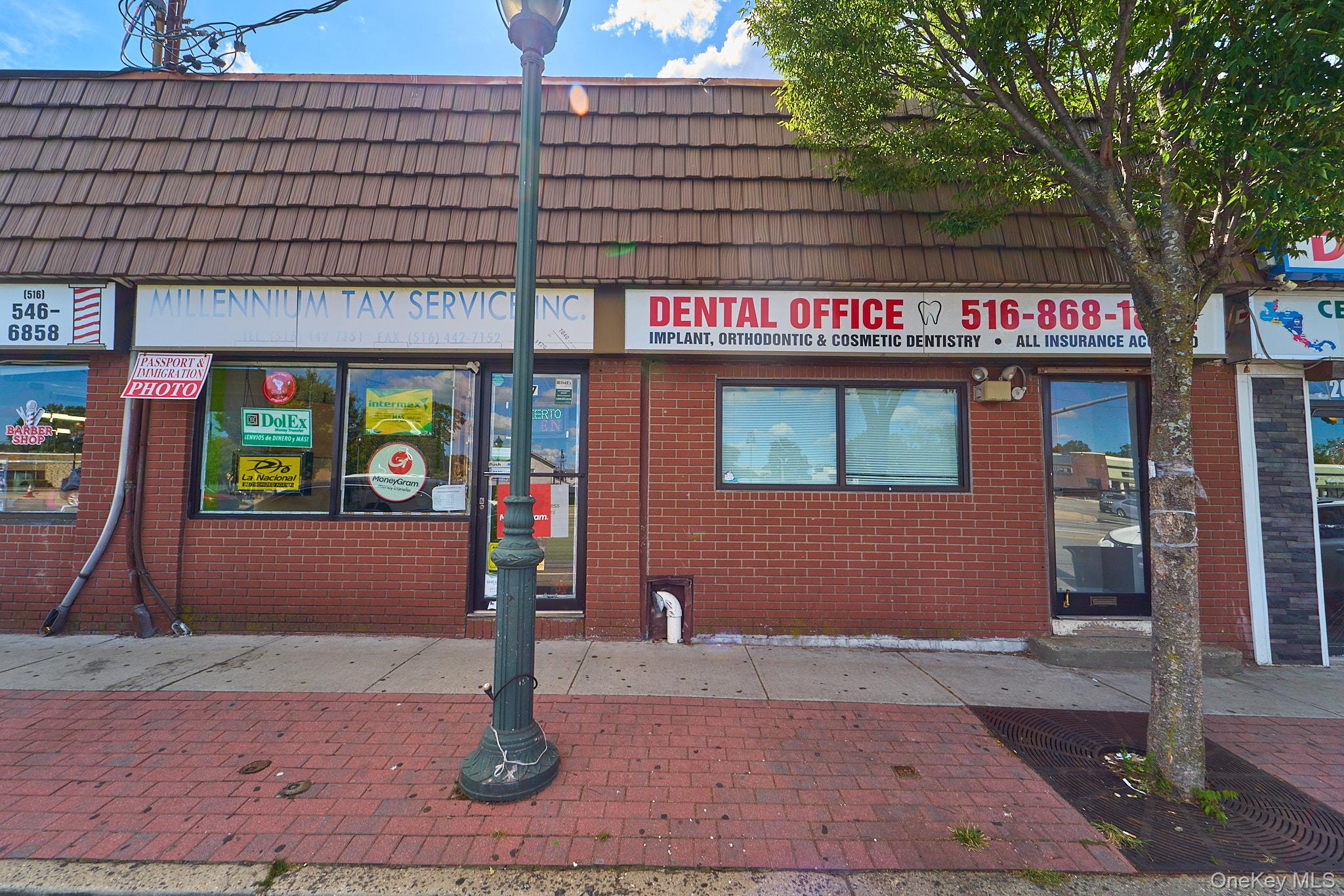 257-259 Nassau Road Property Photo 1