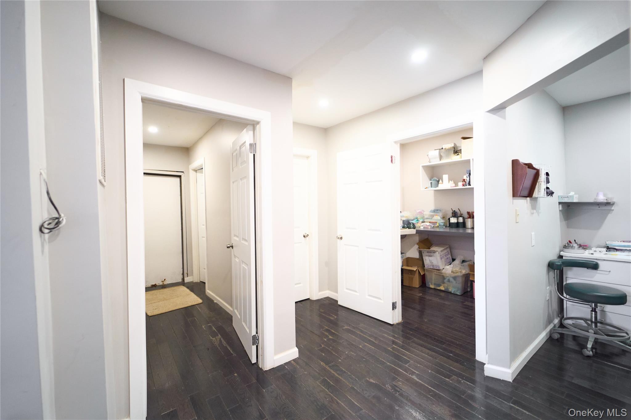 257-259 Nassau Road Property Photo 14