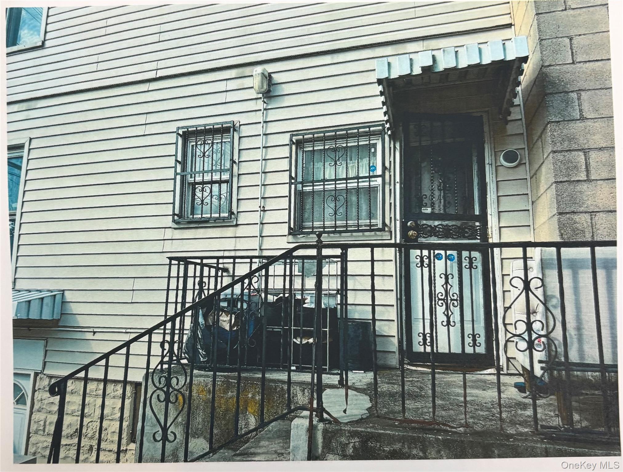 1243 E 91 ST Street Property Photo 1