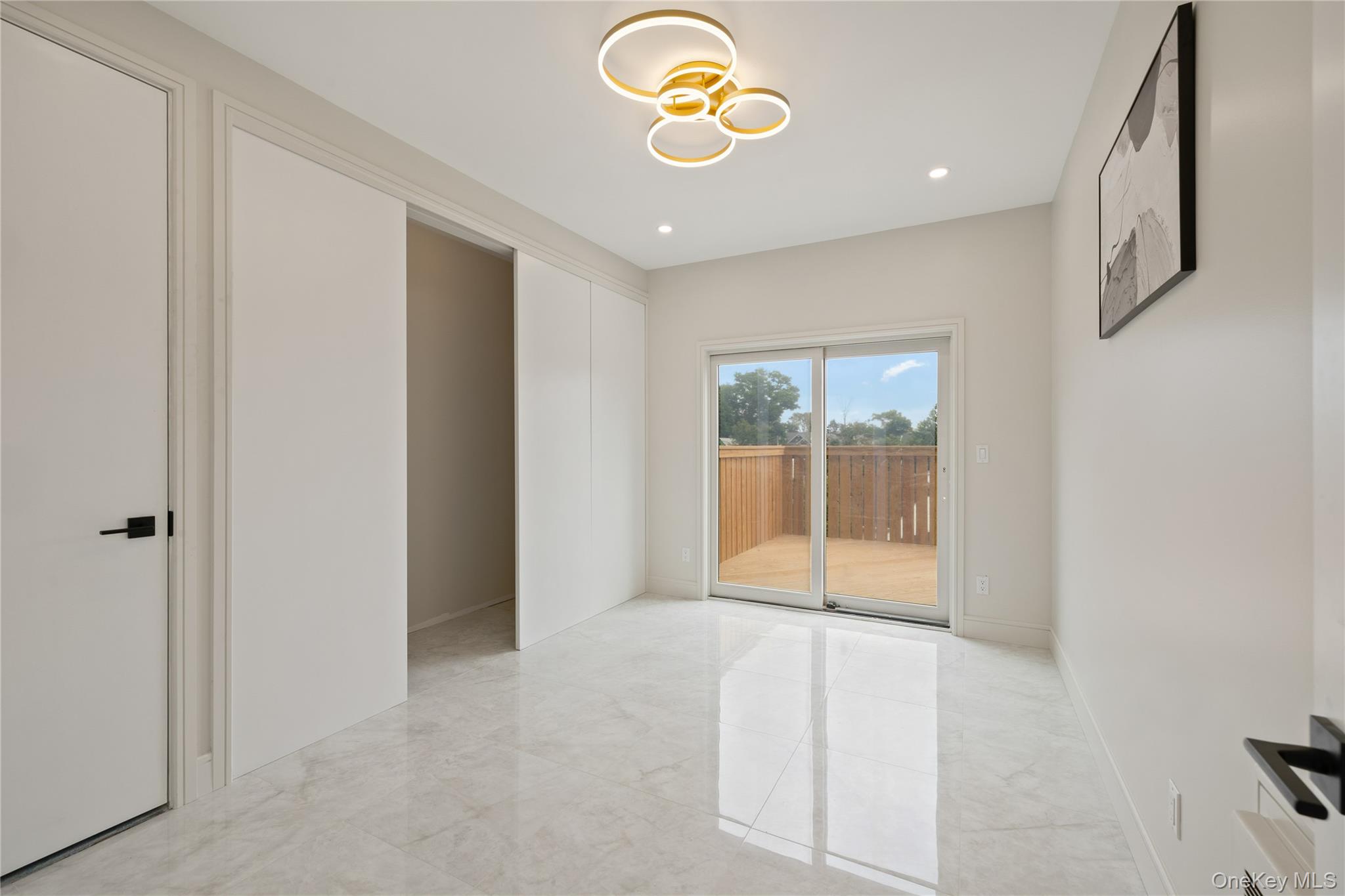 15 Ridge Avenue 204 Property Photo 15