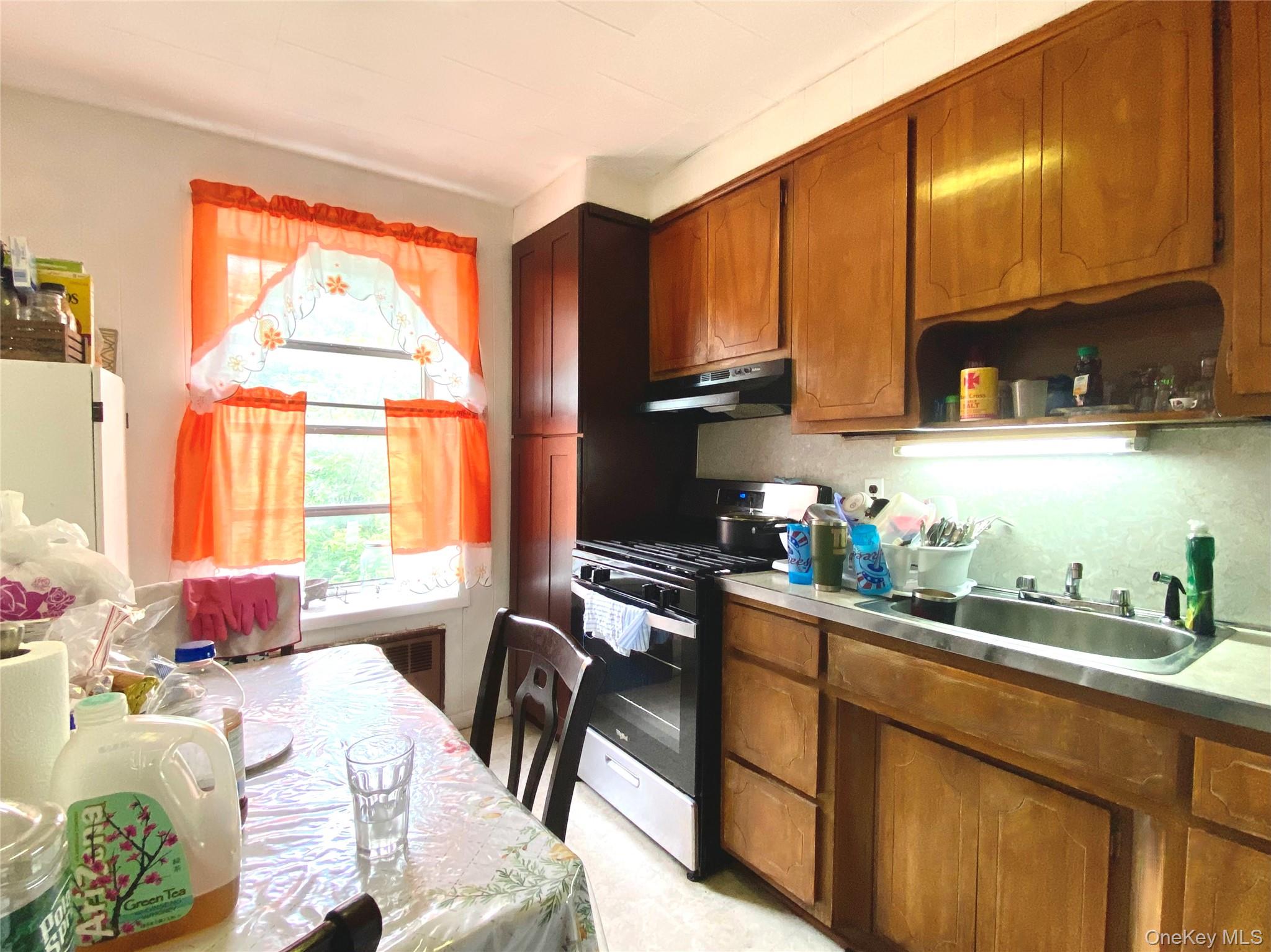 561 72nd Street Property Photo 13