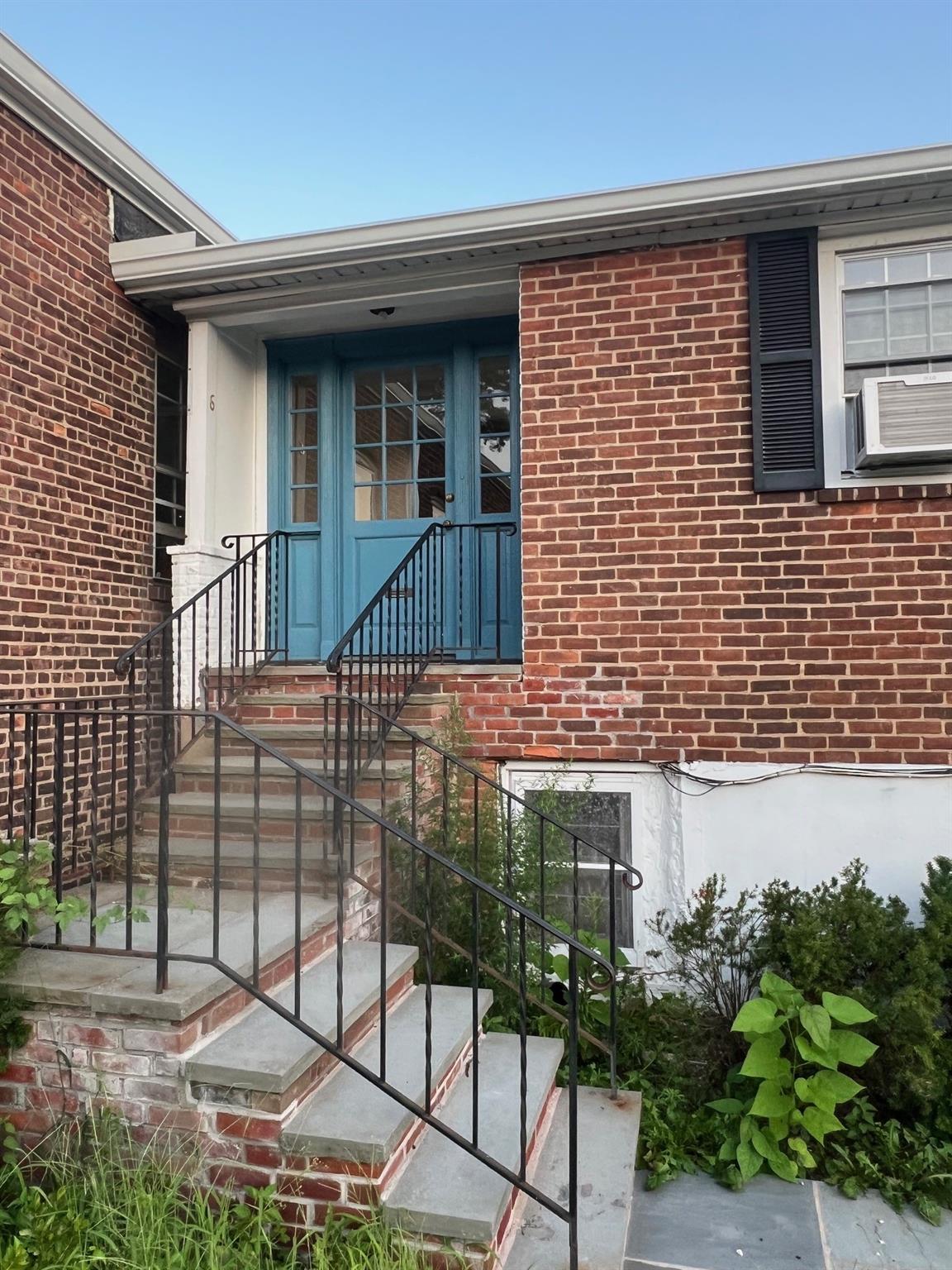 50 Forest Avenue Property Photo 10