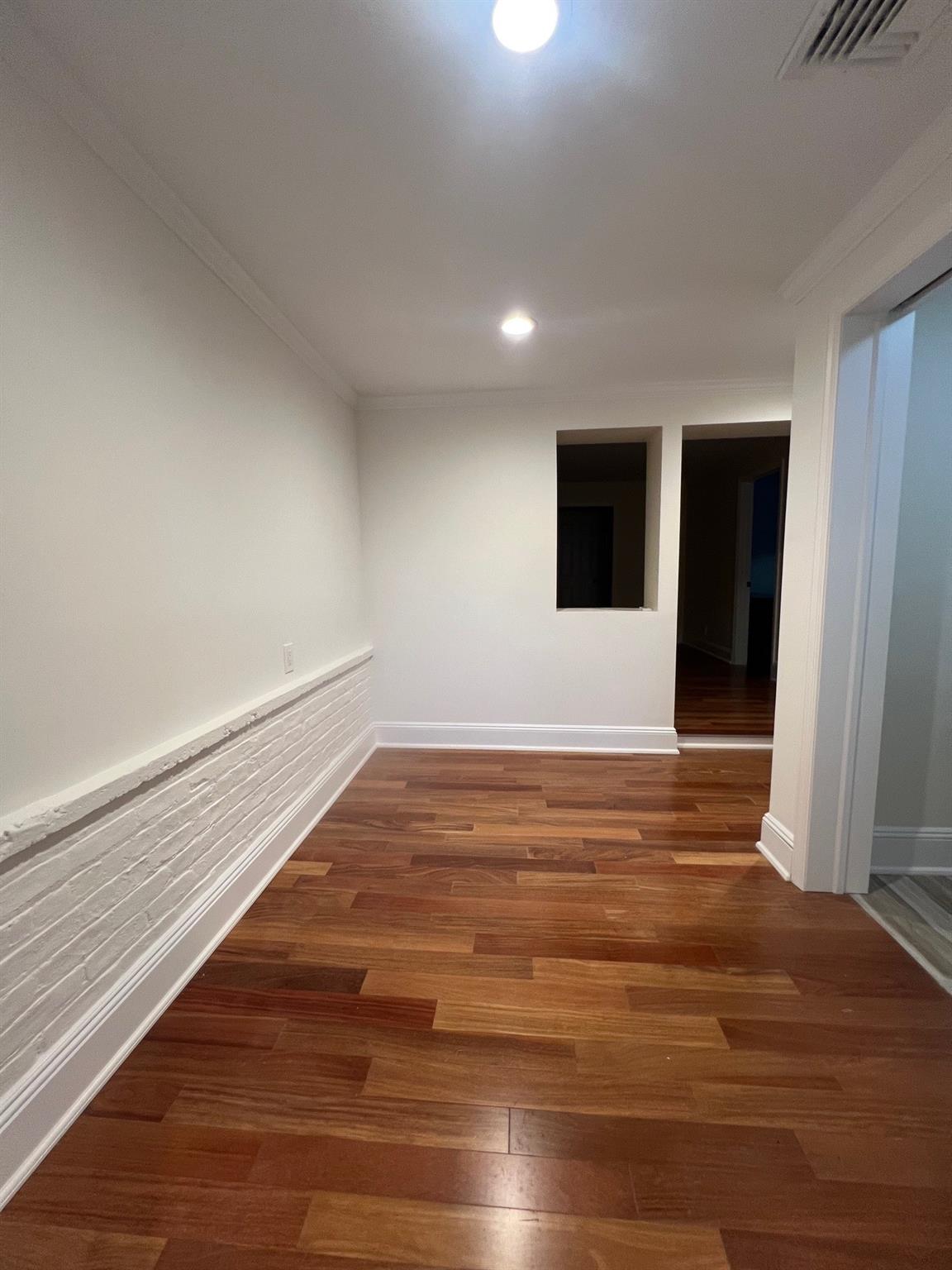 50 Forest Avenue Property Photo 12