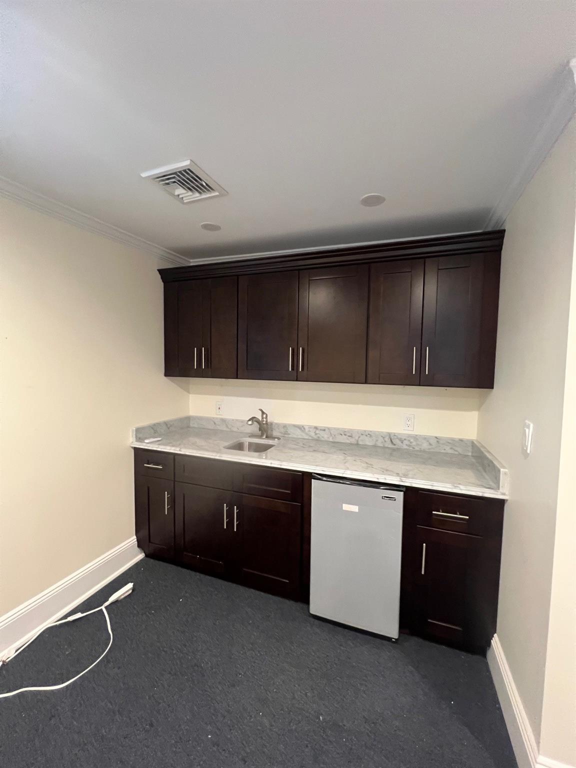 50 Forest Avenue Property Photo 16
