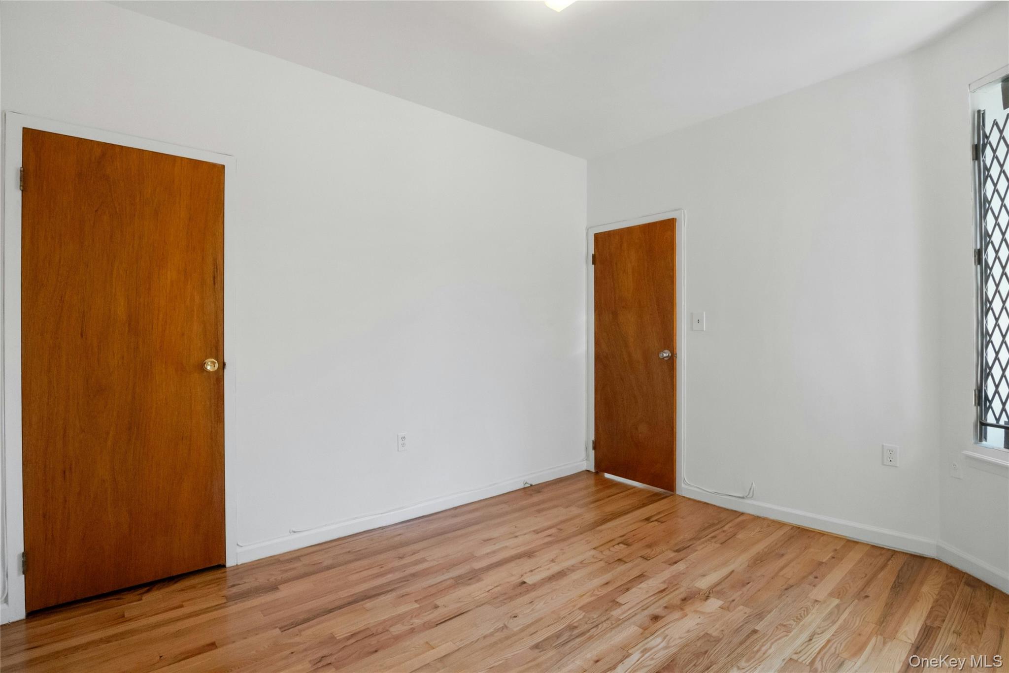 2400 Davidson Avenue B23 Property Photo 9