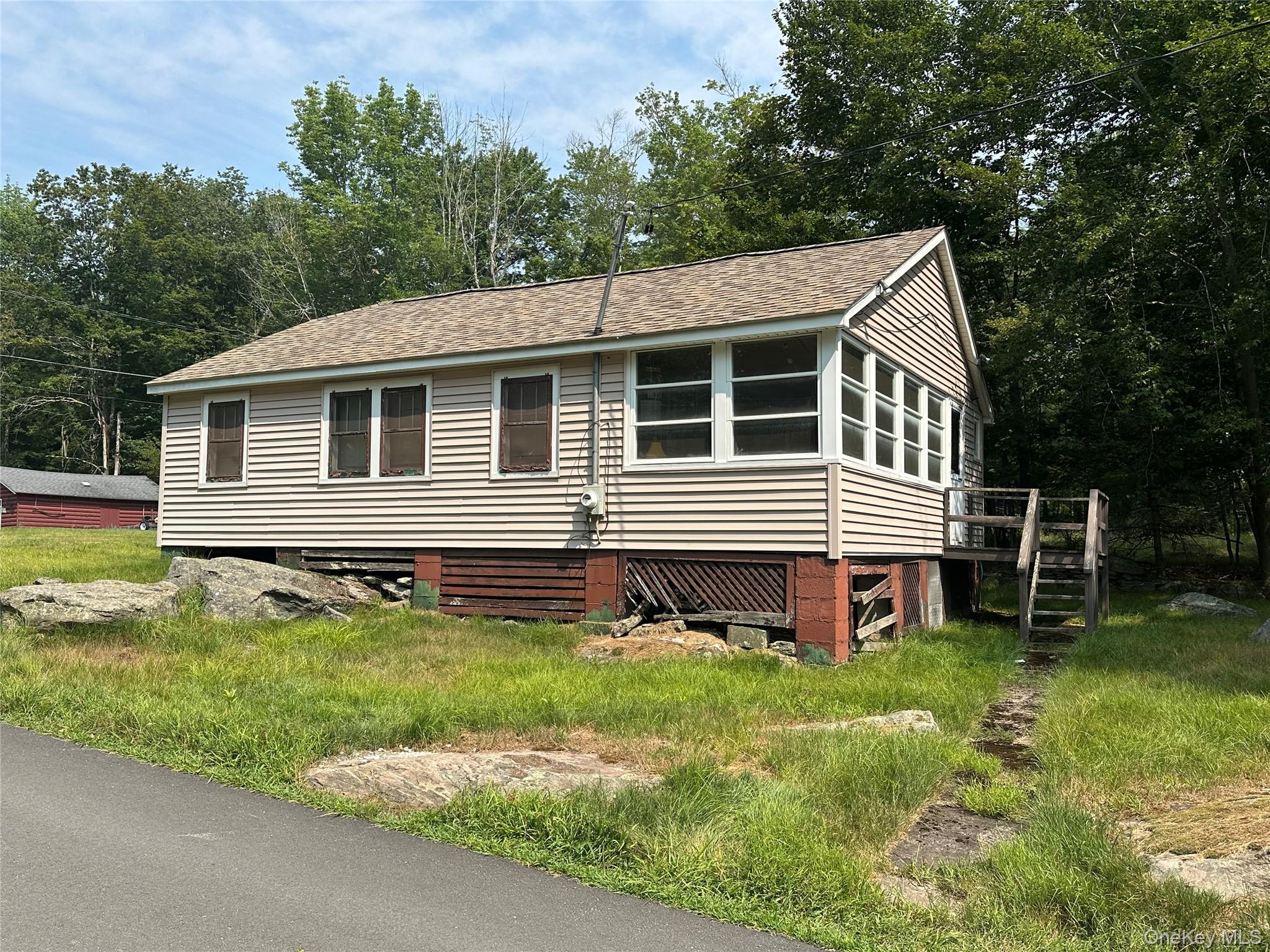 13 E Pierce Avenue Property Photo 6