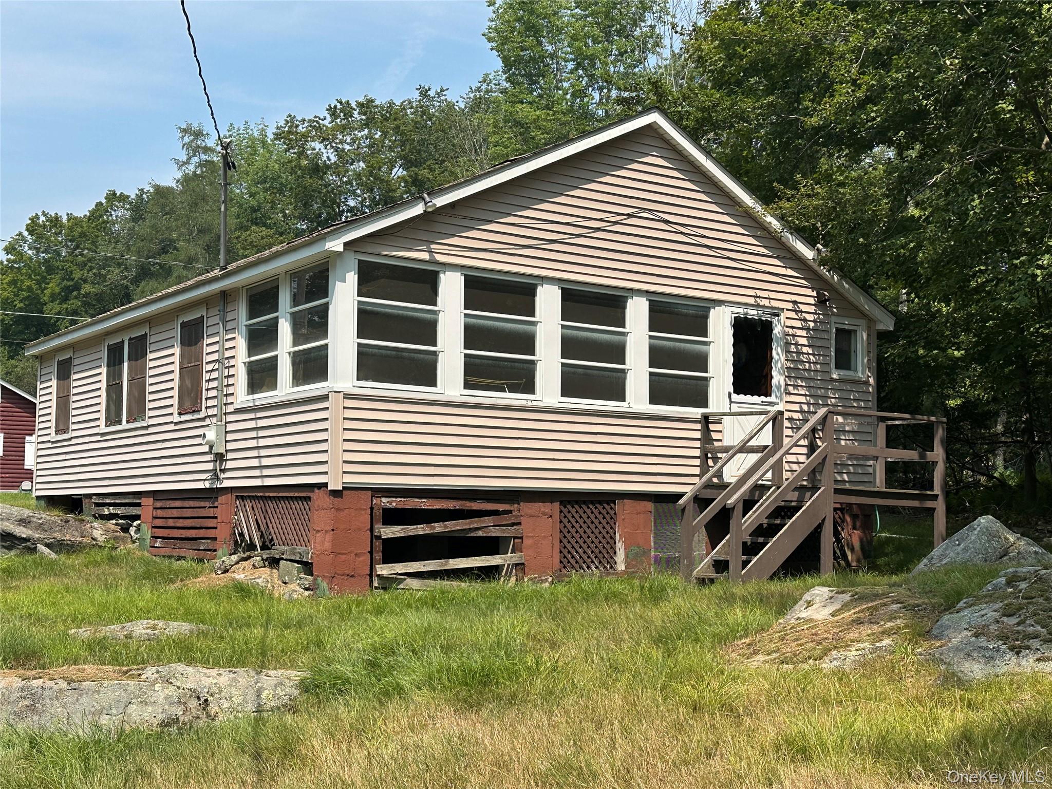 13 E Pierce Avenue Property Photo 8