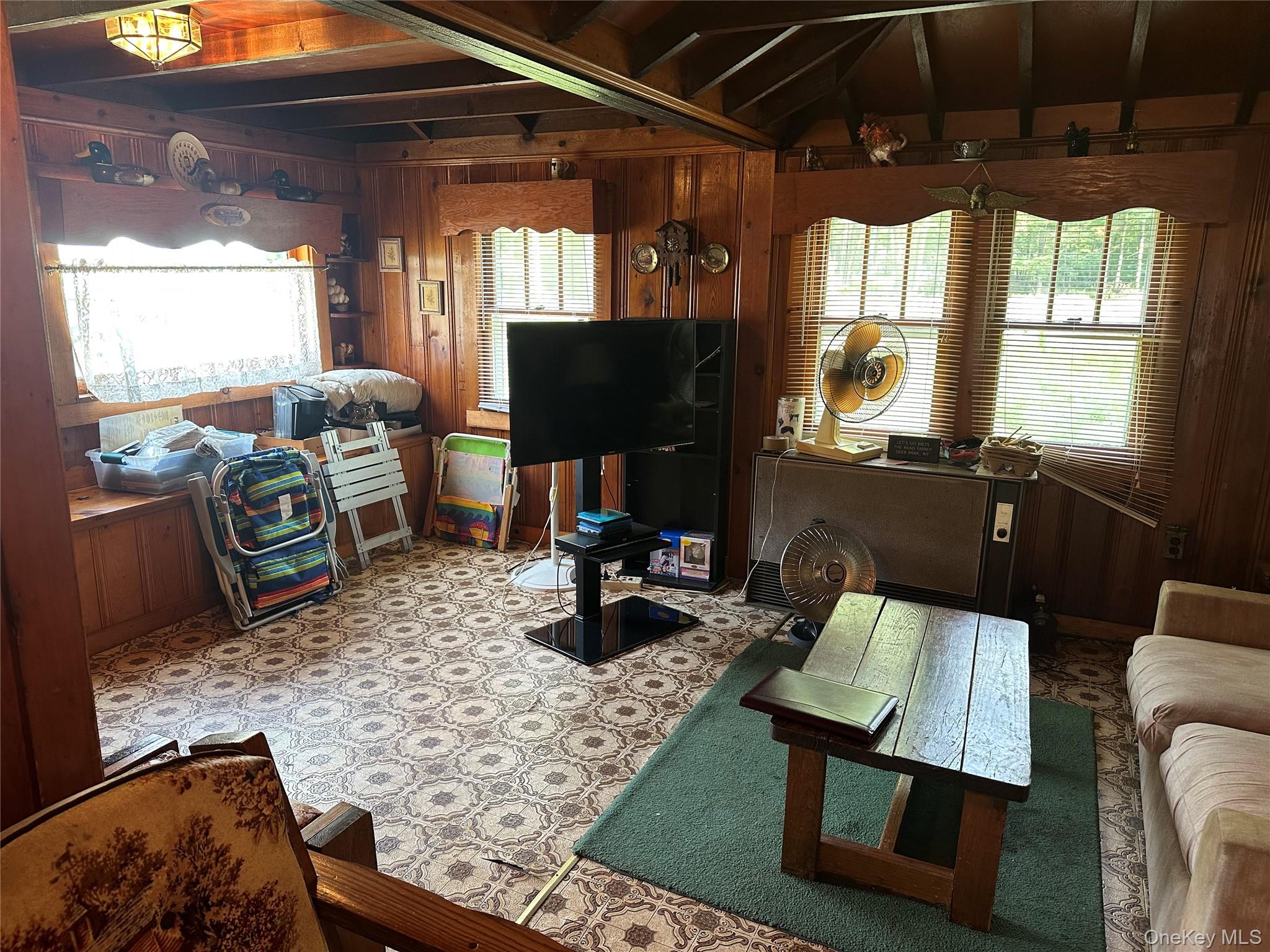 13 E Pierce Avenue Property Photo 14