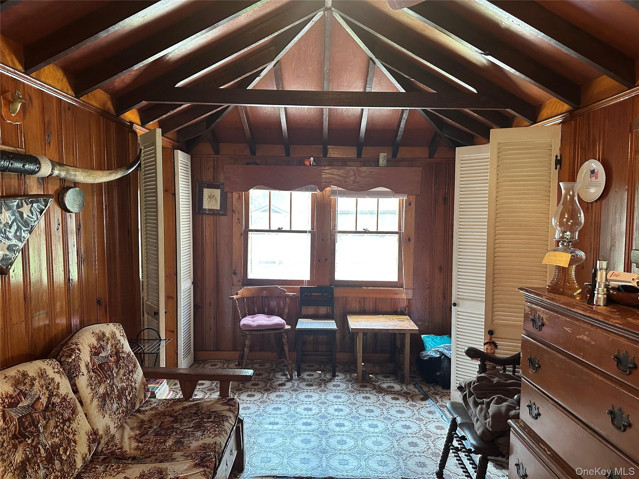 13 E Pierce Avenue Property Photo 16