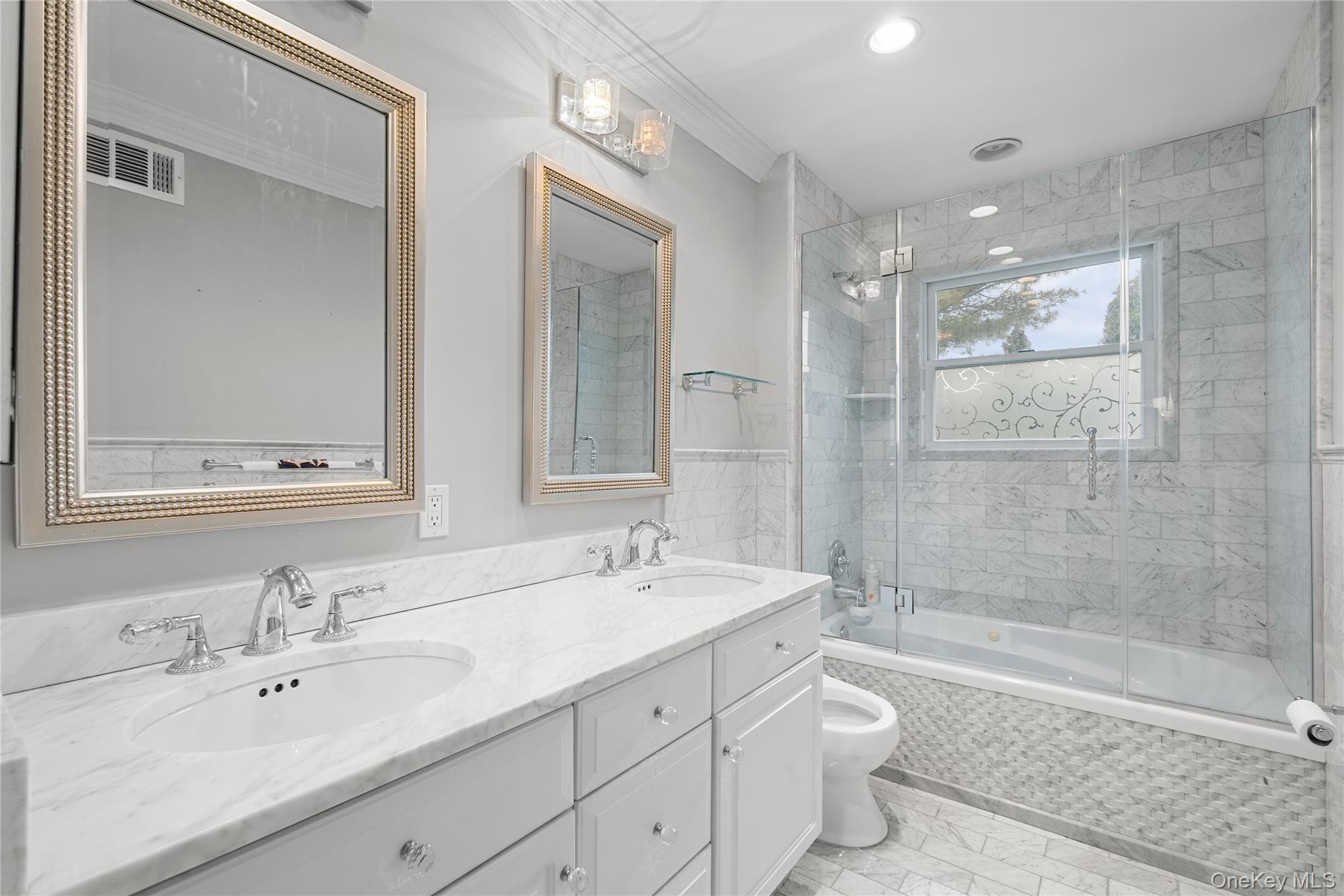 11 Crick Holly Lane Property Photo 14