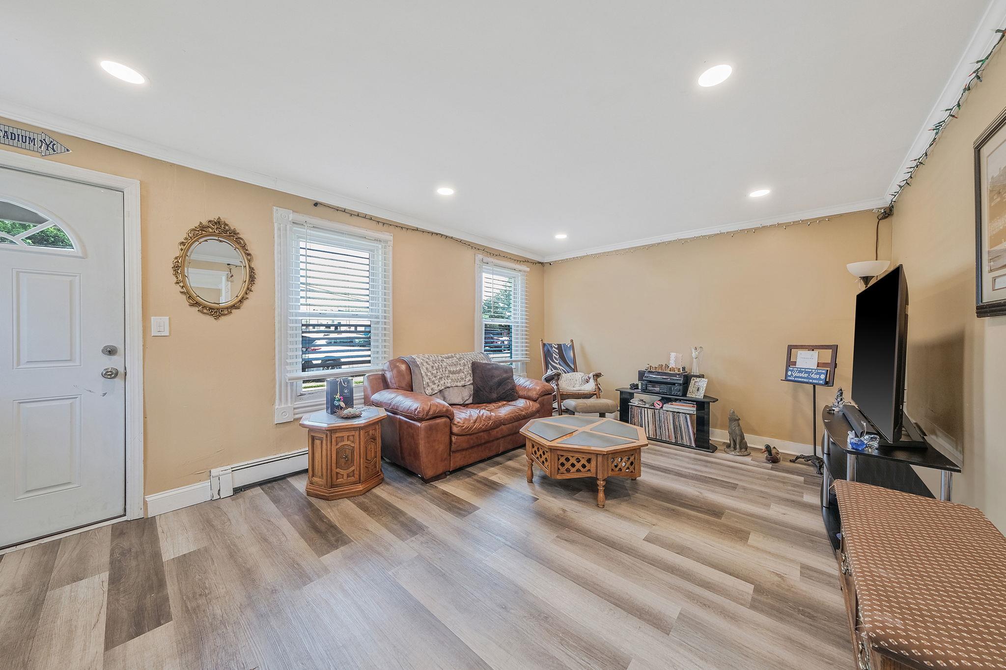 46 Lincoln Avenue Property Photo 14