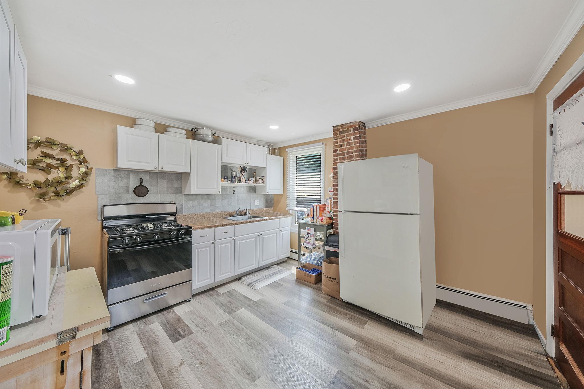 46 Lincoln Avenue Property Photo 18
