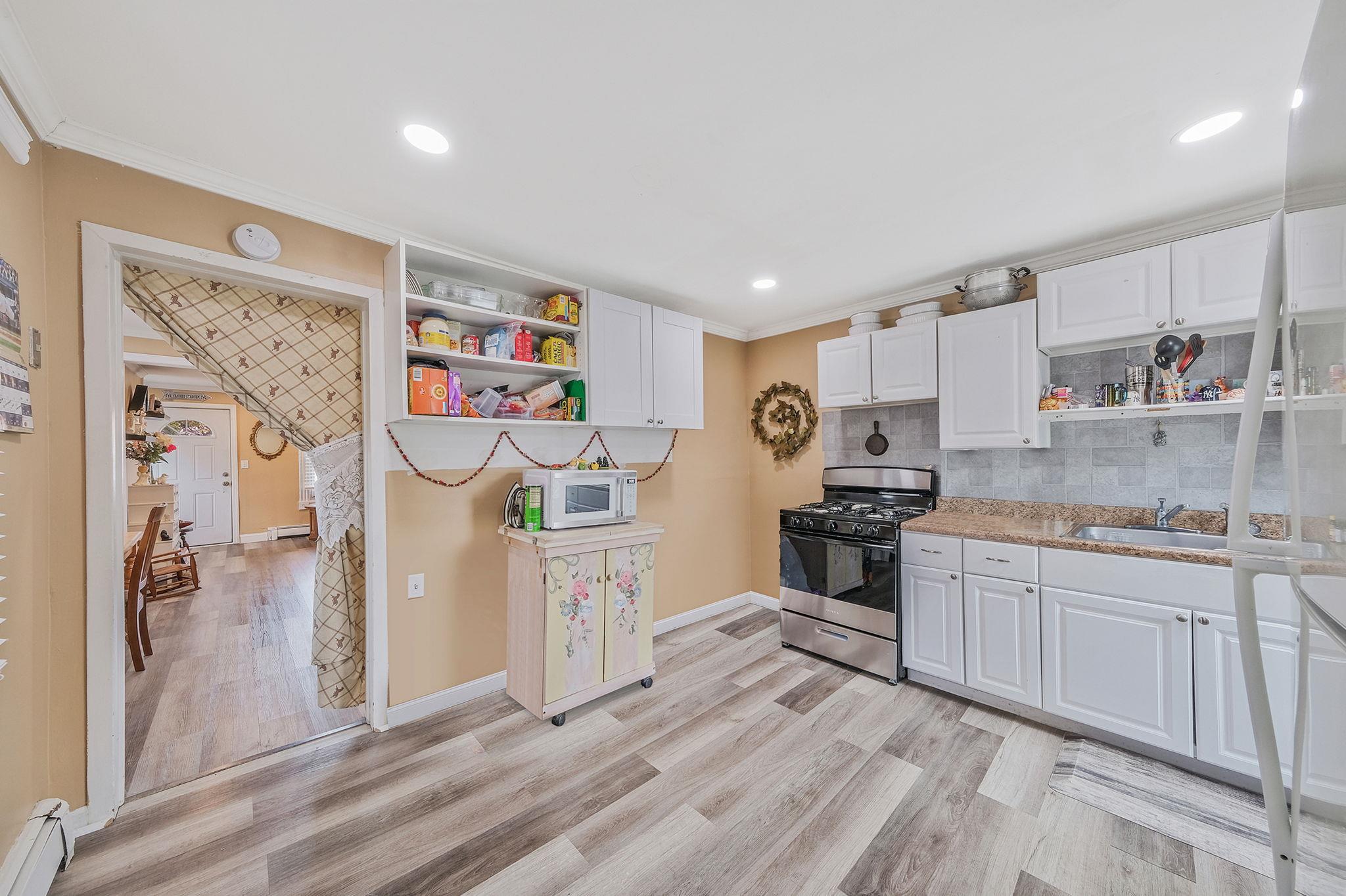 46 Lincoln Avenue Property Photo 19