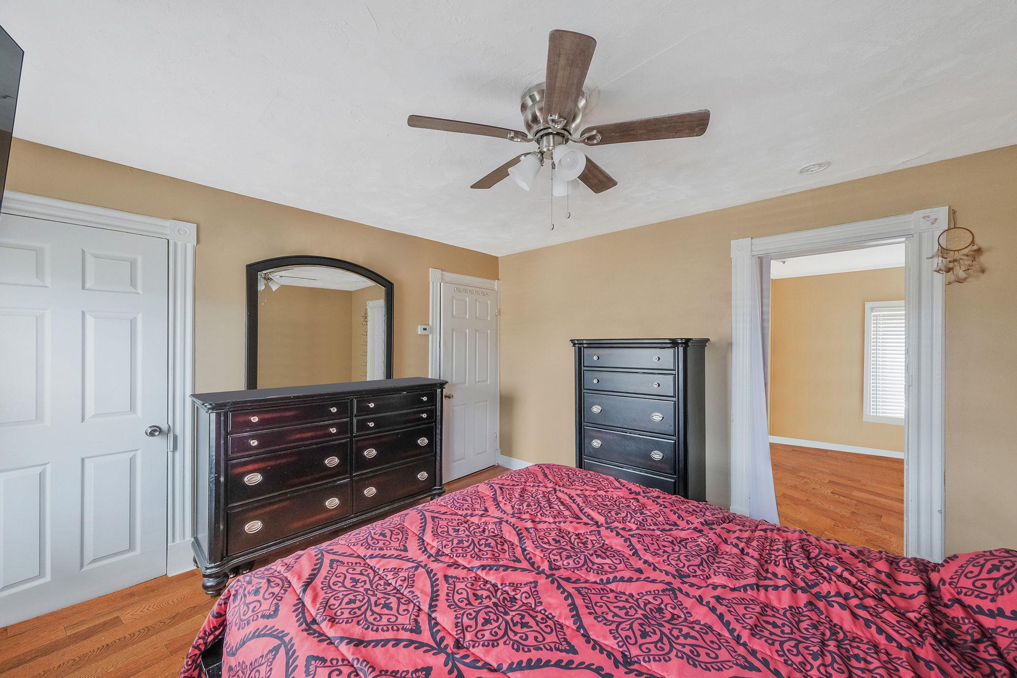46 Lincoln Avenue Property Photo 33