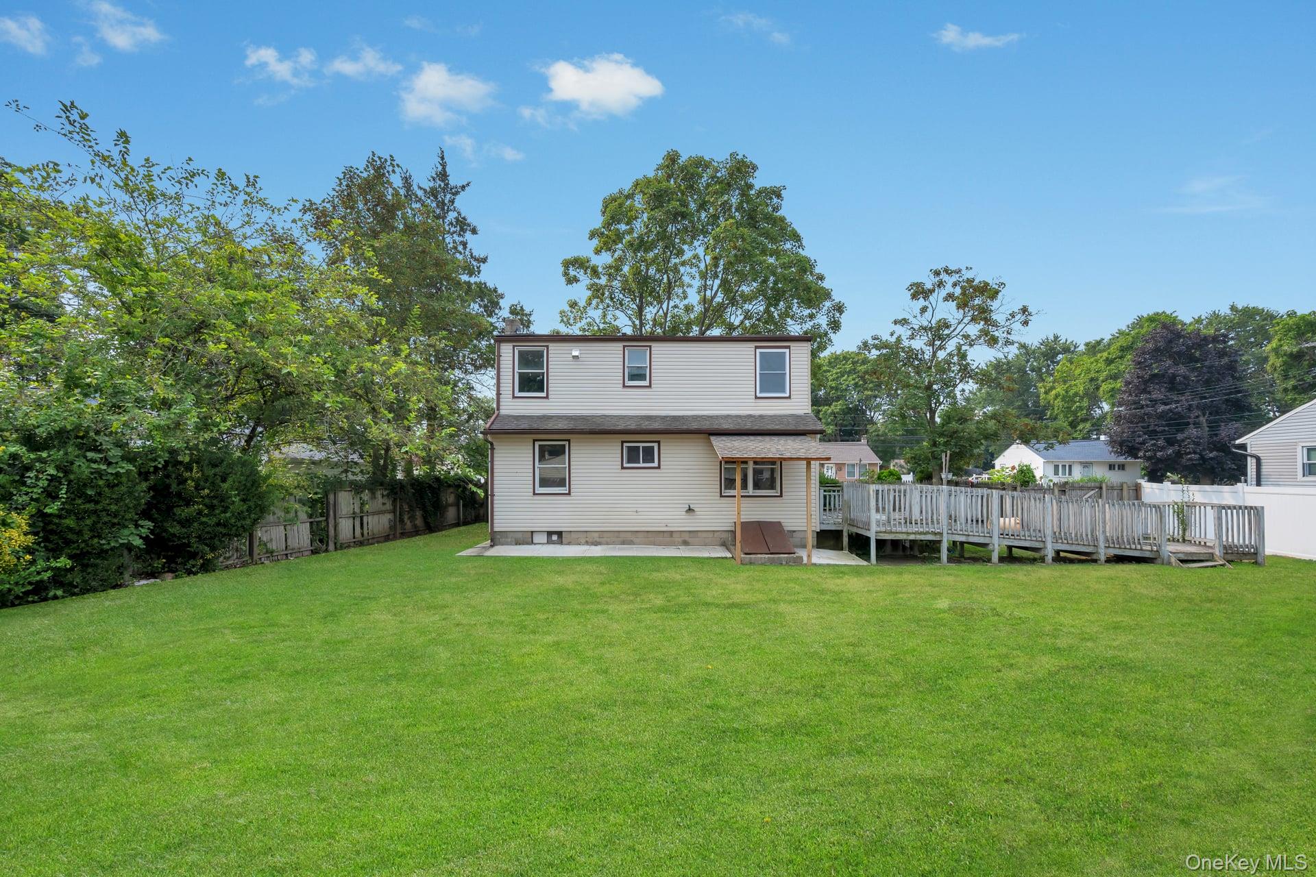 10 Saint Andrews Drive Property Photo 3