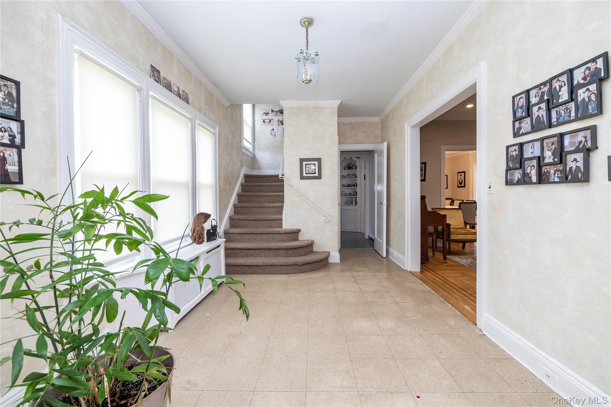 150 E Beech Street Property Photo 5