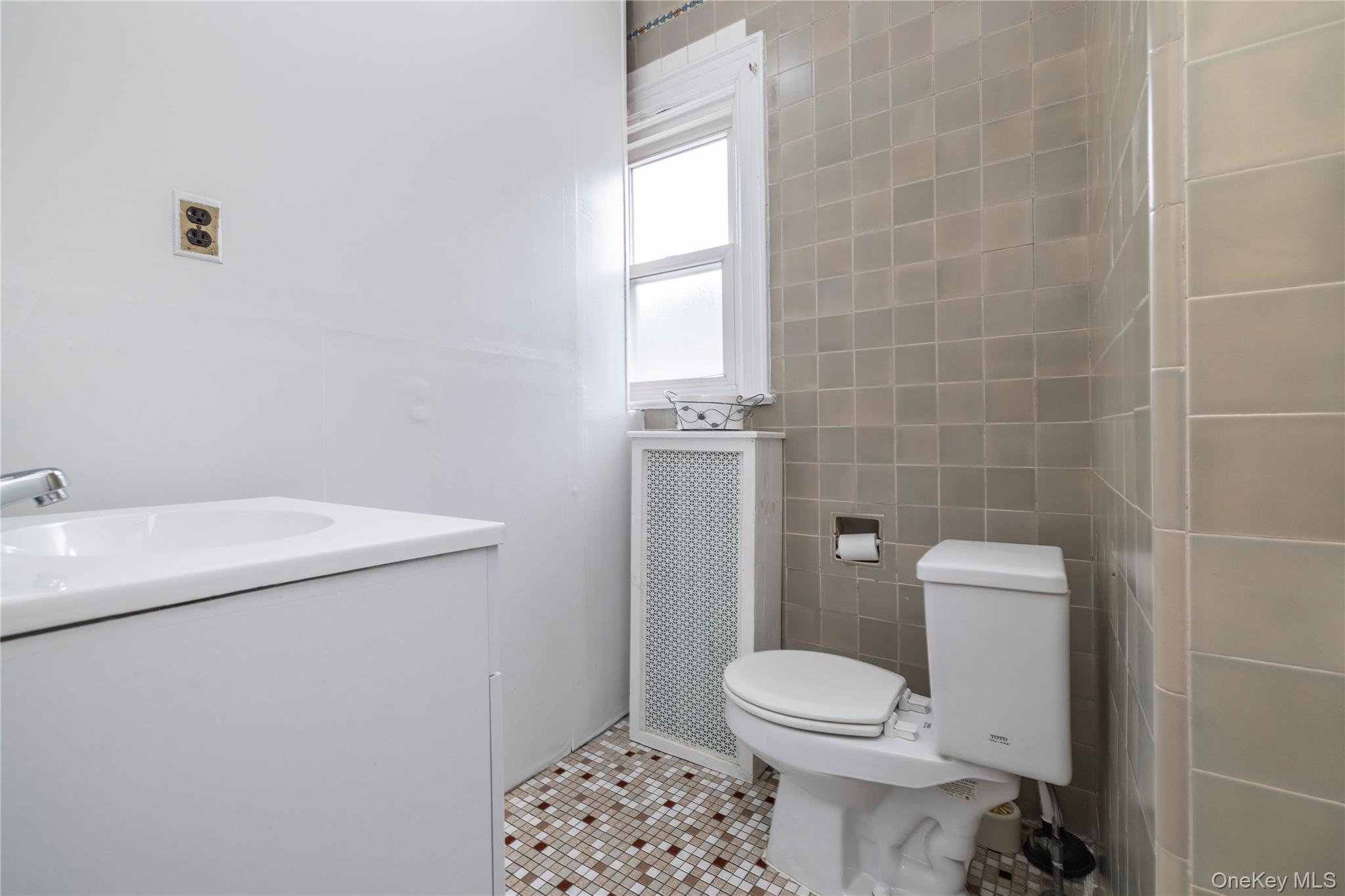 150 E Beech Street Property Photo 15