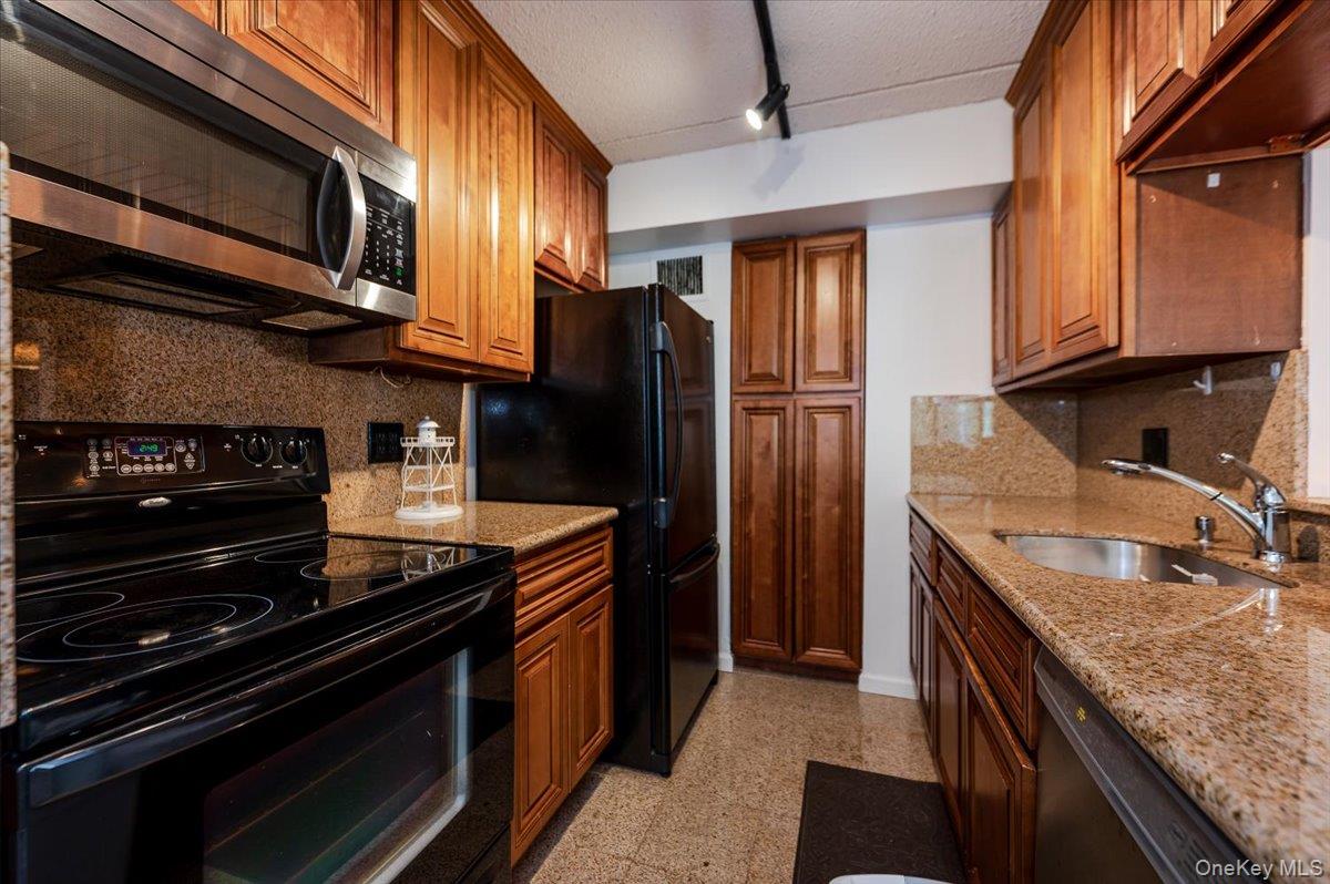 730 W Broadway 2j Property Photo 8