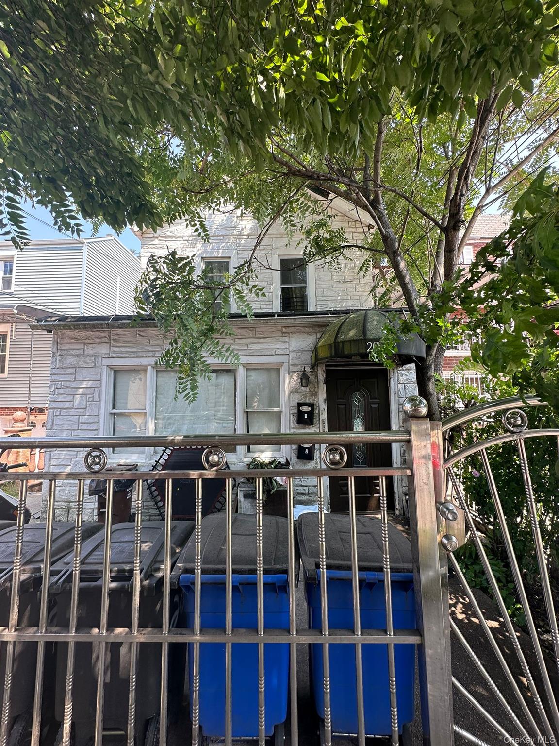 2080 Matthews Avenue Property Photo 1