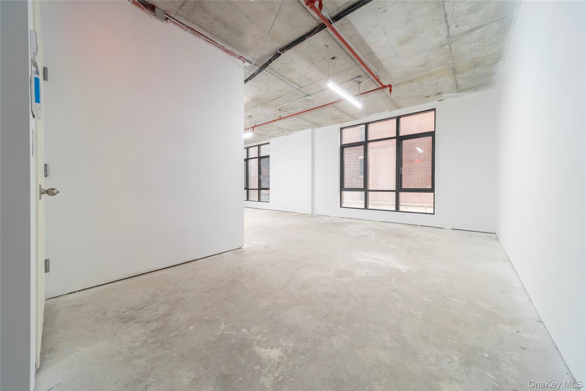124-28 Queens Boulevard 4e Property Photo 2