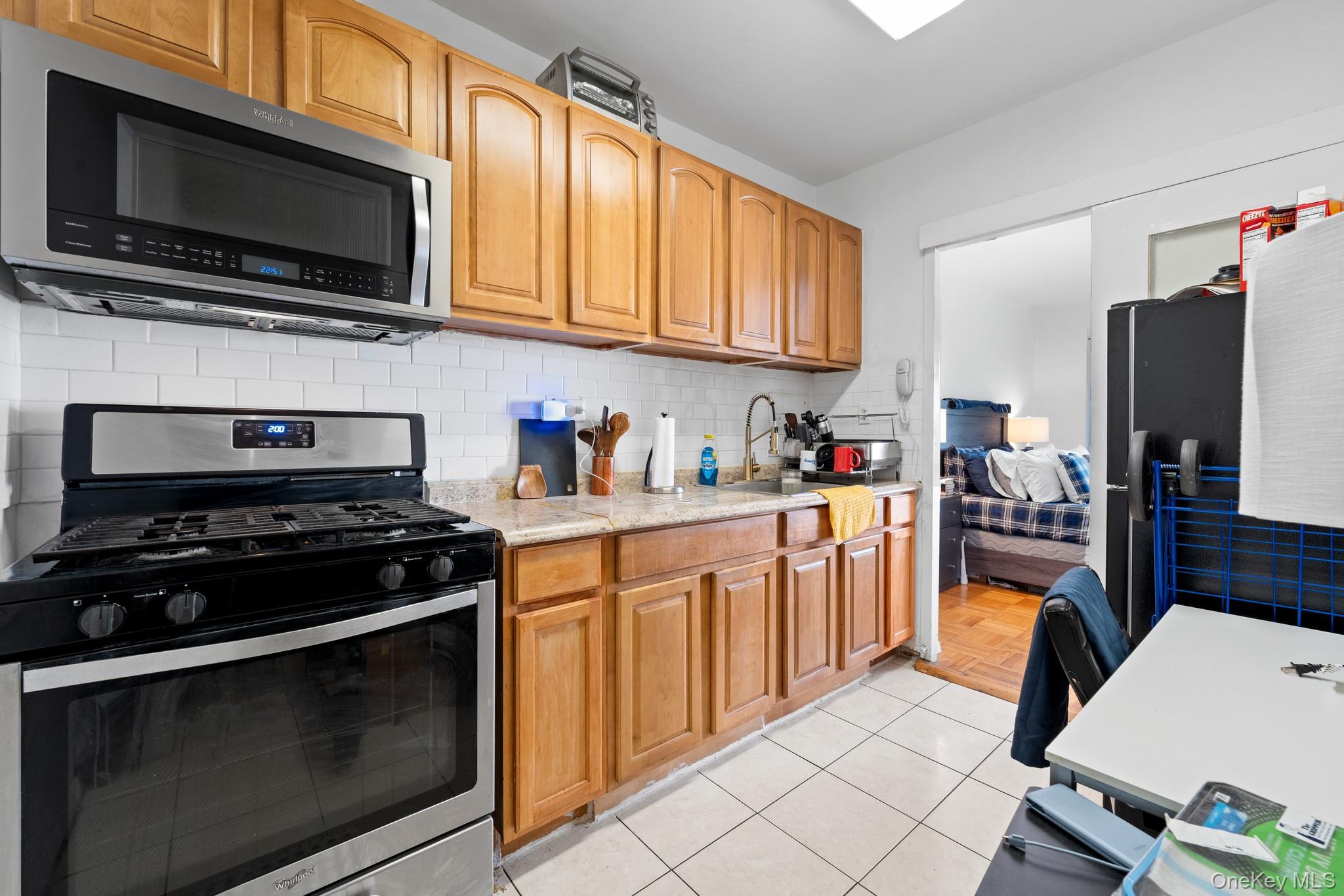 4 Fordham Hill Oval 9e Property Photo 7