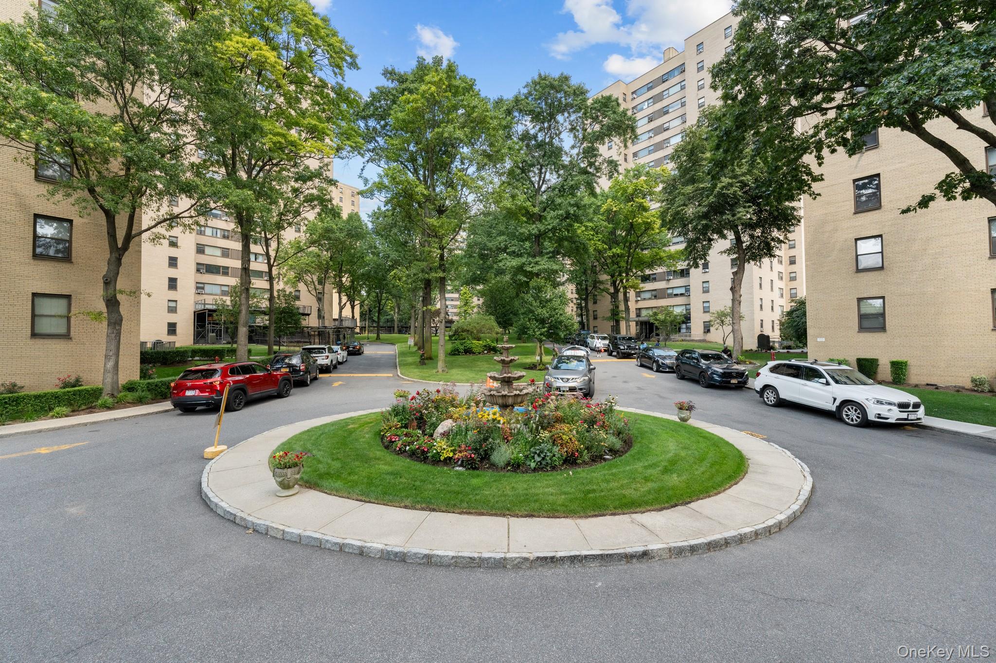 4 Fordham Hill Oval 9e Property Photo 14