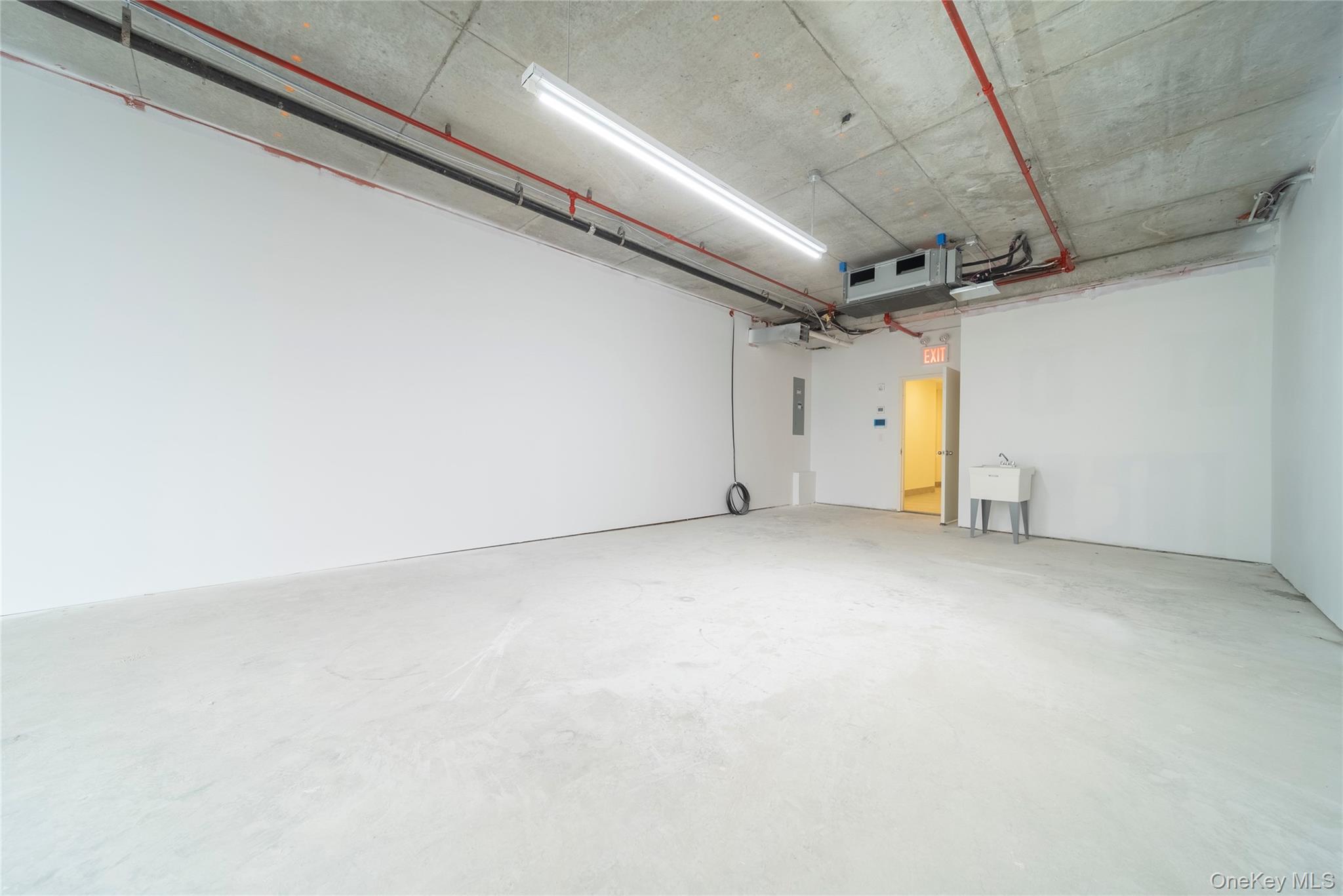 124-28 Queens Boulevard 4a Property Photo 2