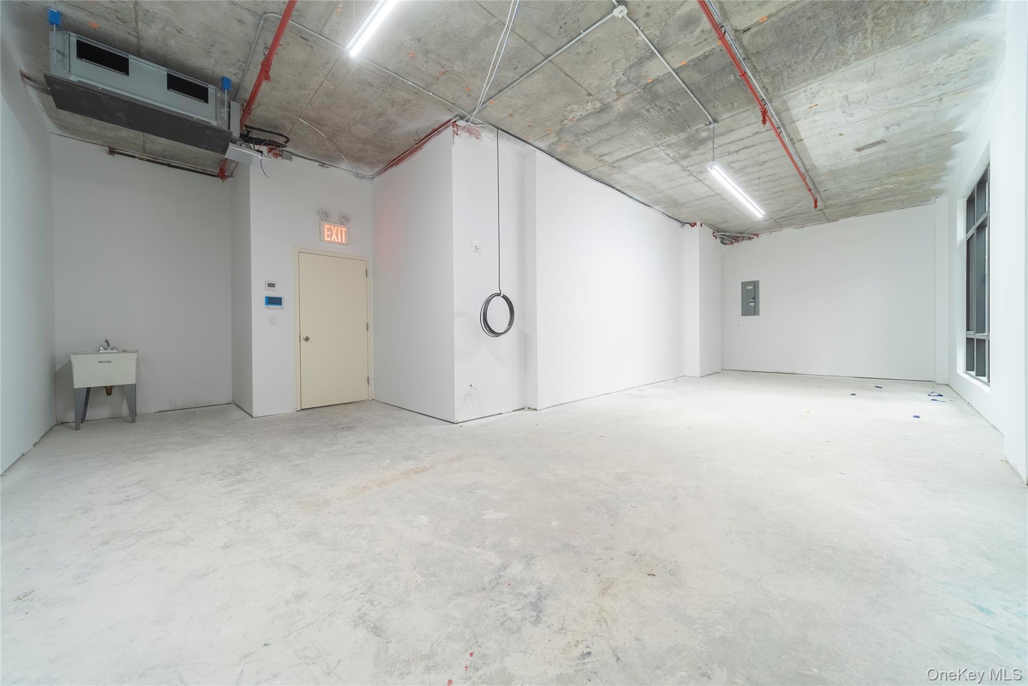 124-28 Queens Boulevard 3e Property Photo 2
