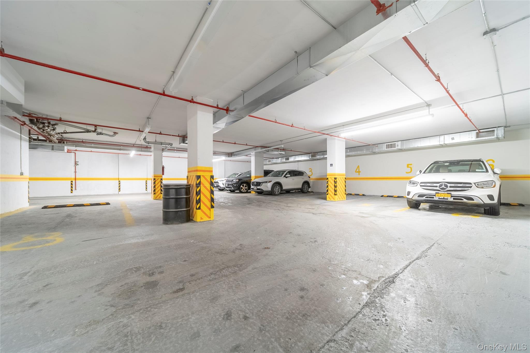 124-28 Queens Boulevard 3e Property Photo 8