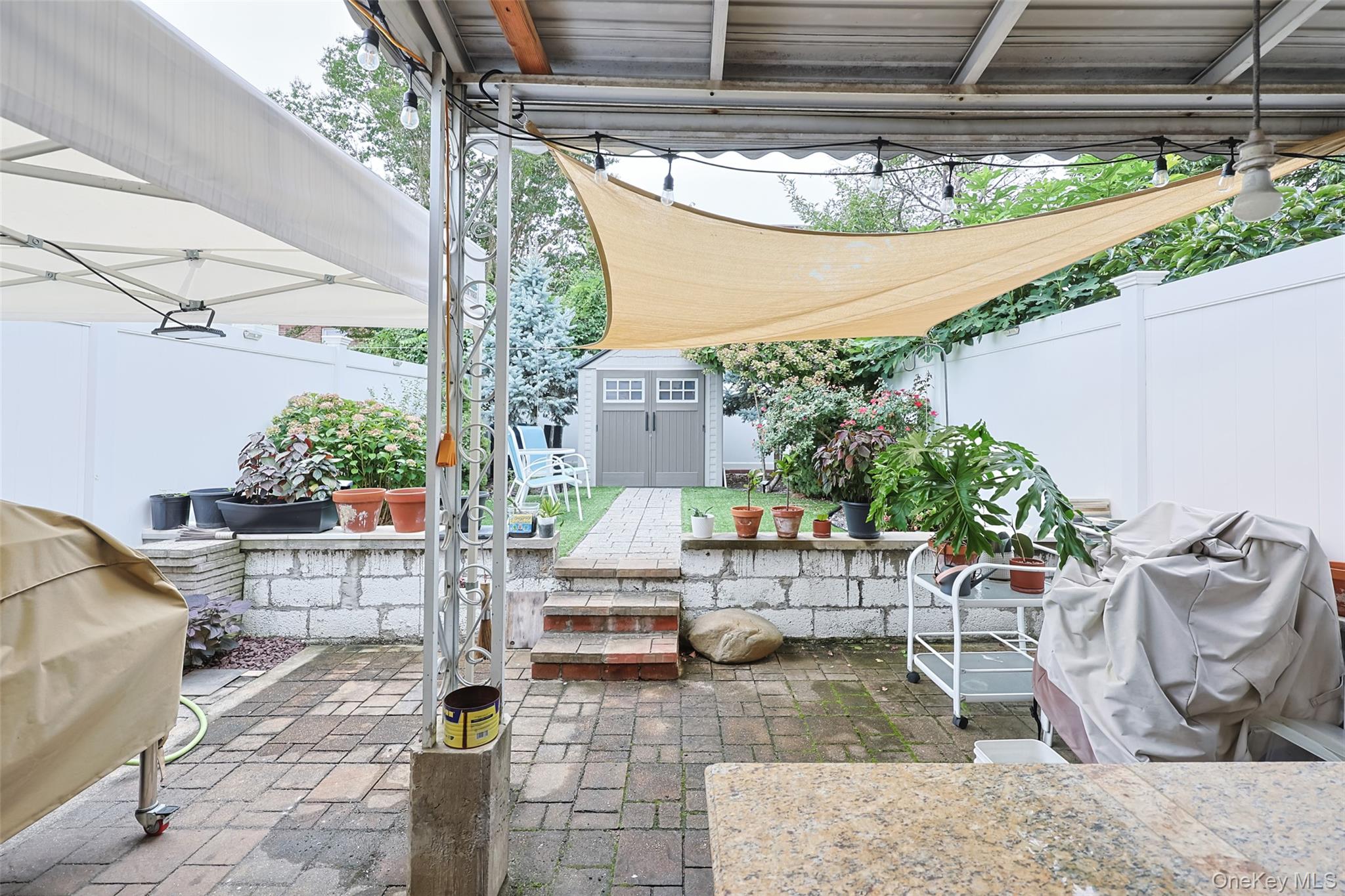 8012 165th Street Property Photo 18