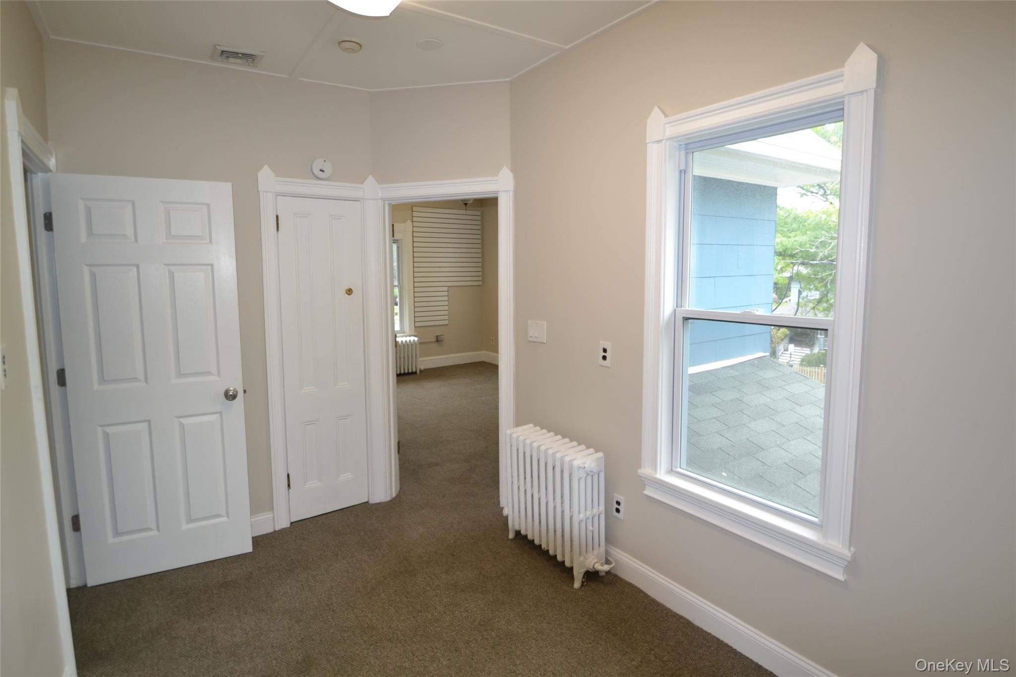 282 S Broadway Property Photo 14