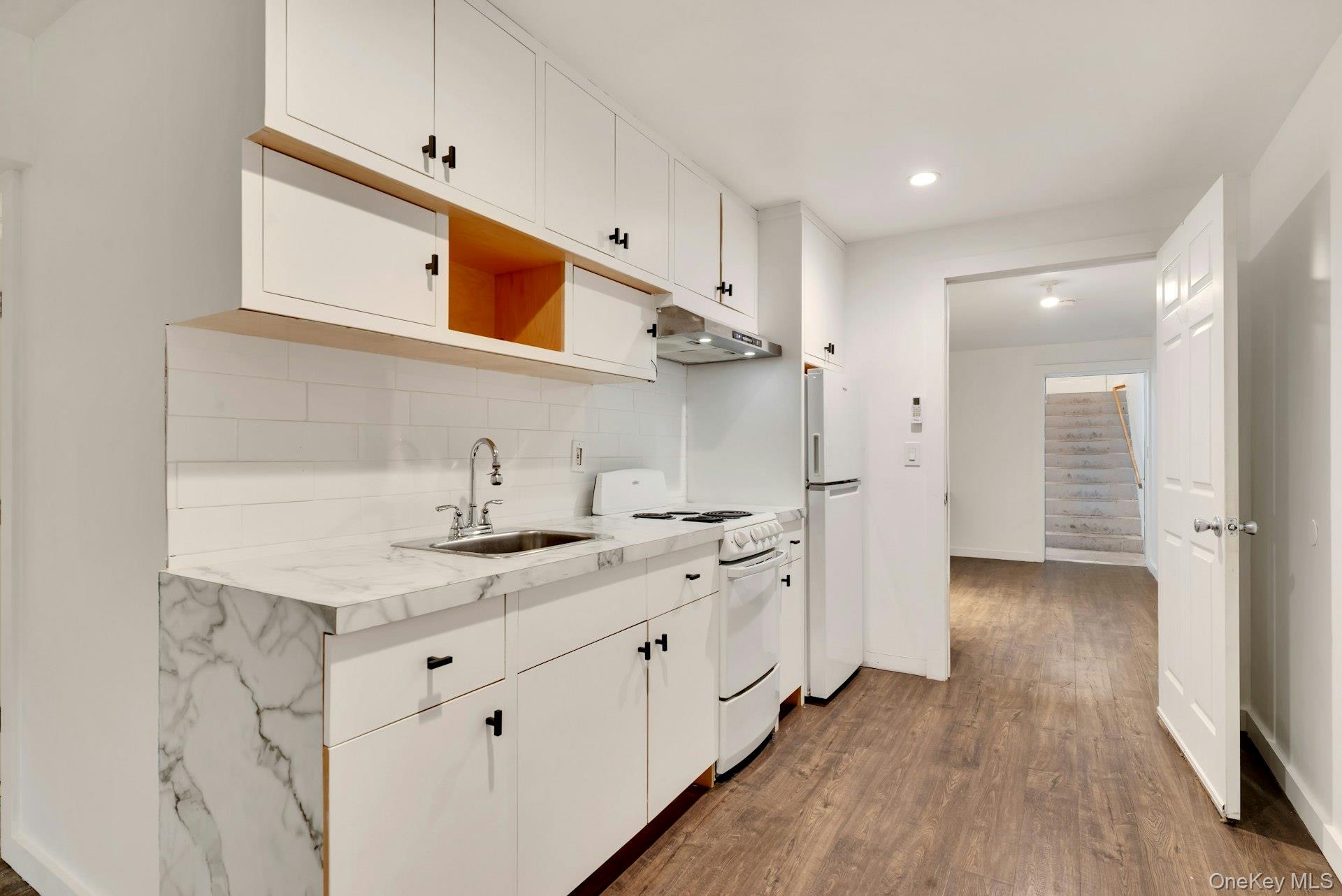 46 Sherwood Road Property Photo 27