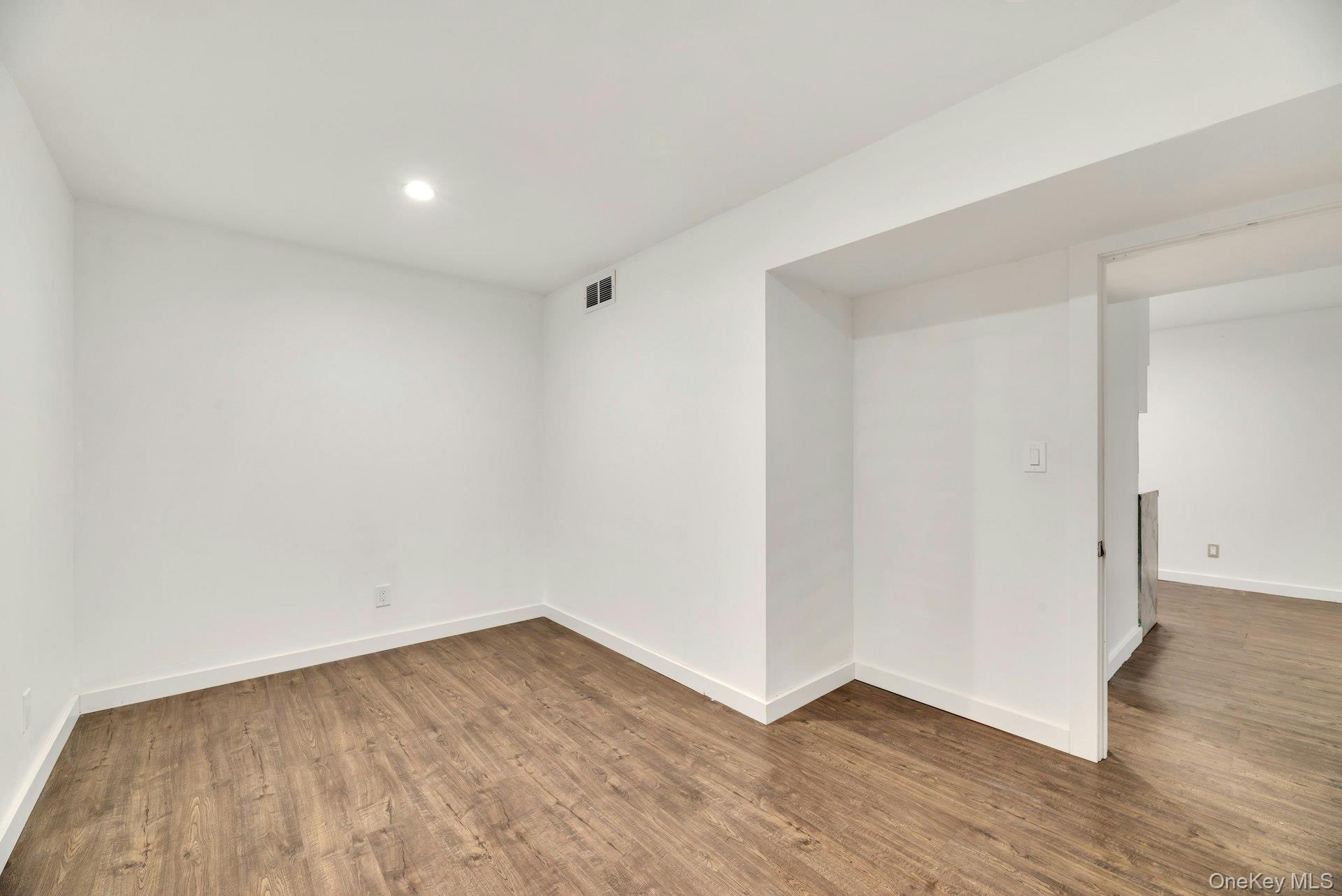 46 Sherwood Road Property Photo 31
