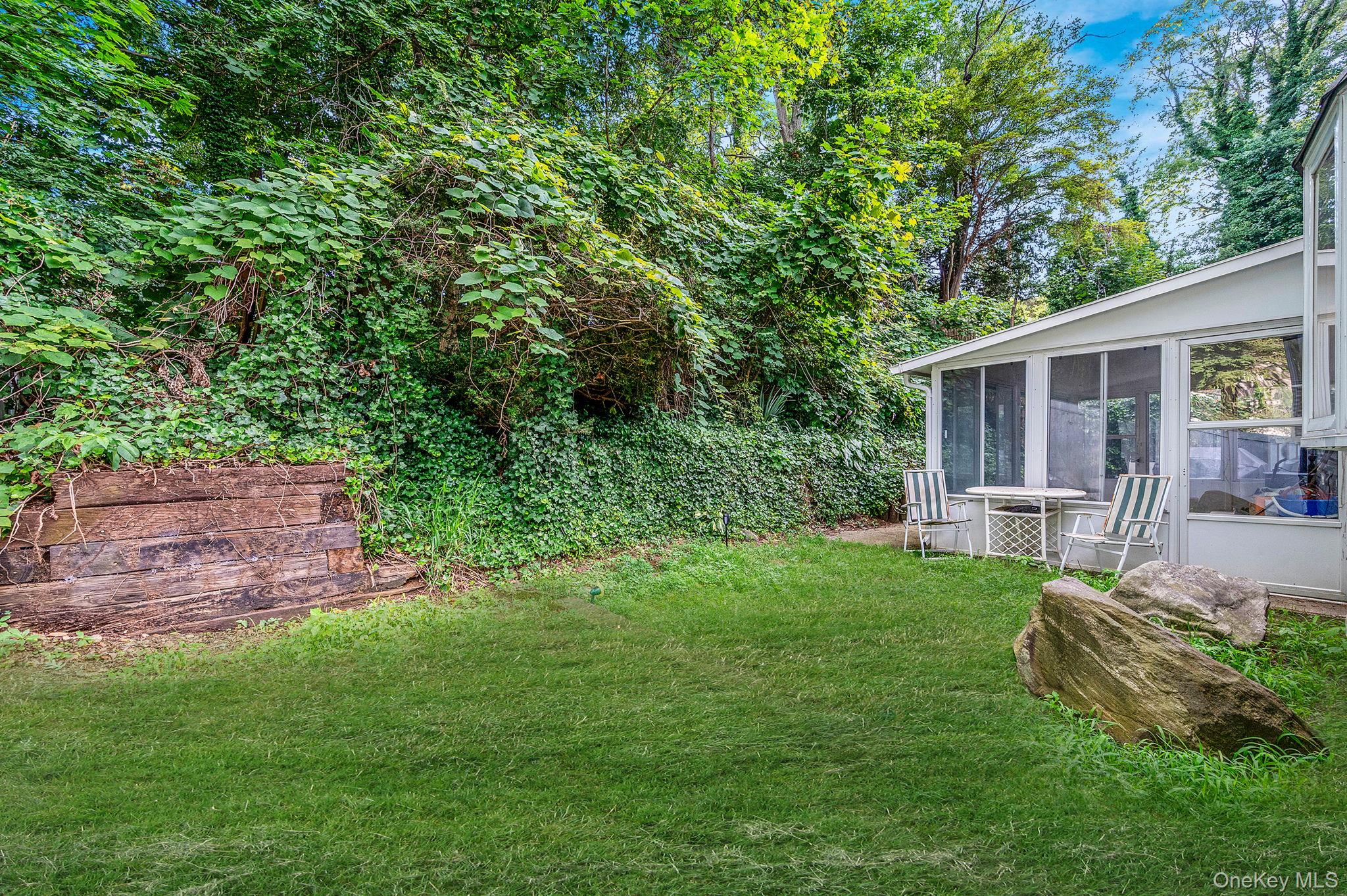 72 Upland Drive Property Photo 4