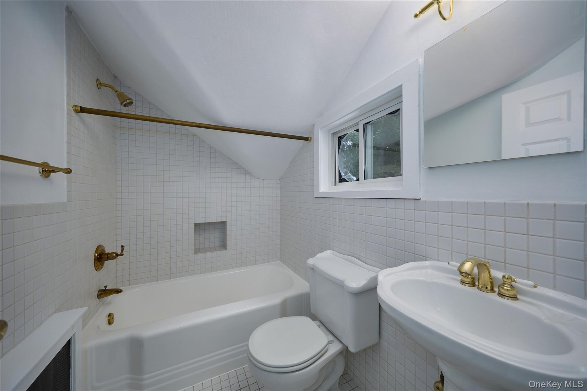 93 Circuit Road Property Photo 26