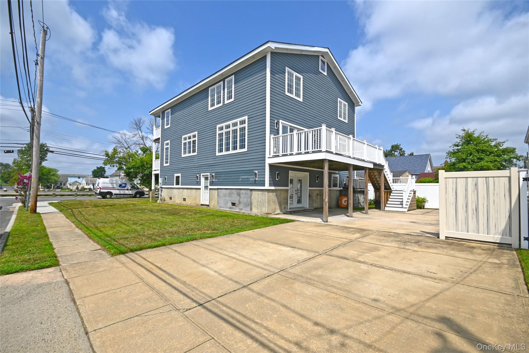 7 East Boulevard Property Photo 4