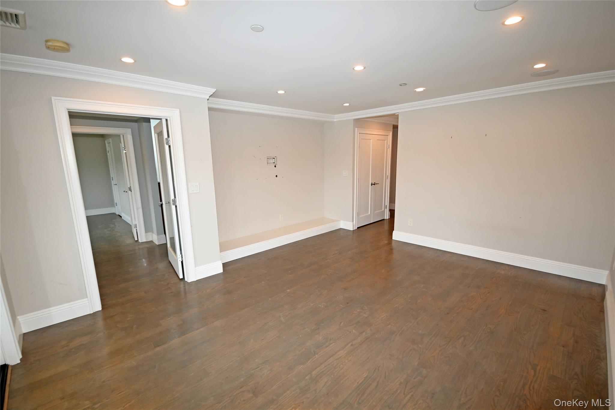 7 East Boulevard Property Photo 34