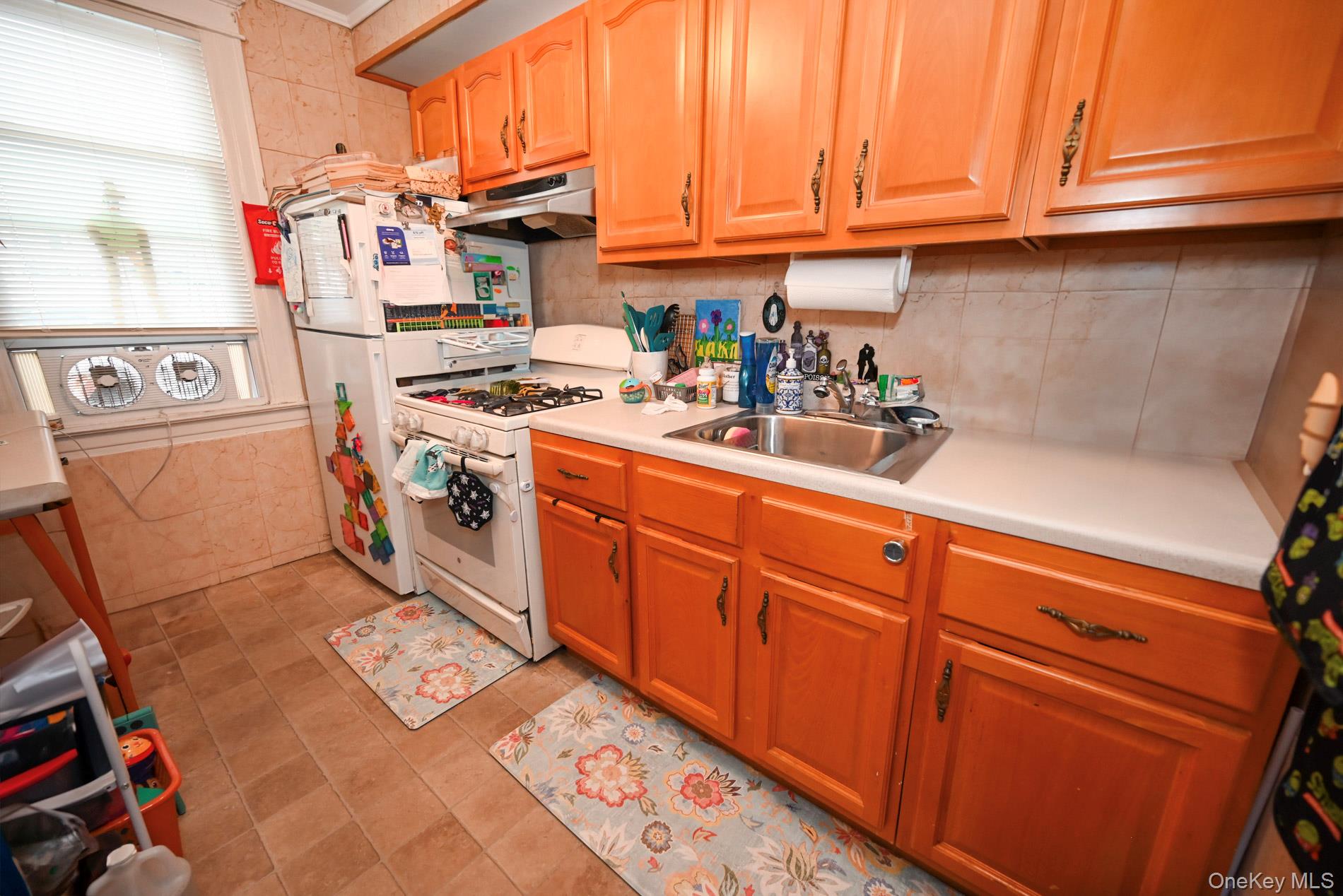 6062 Flushing Avenue Property Photo 6