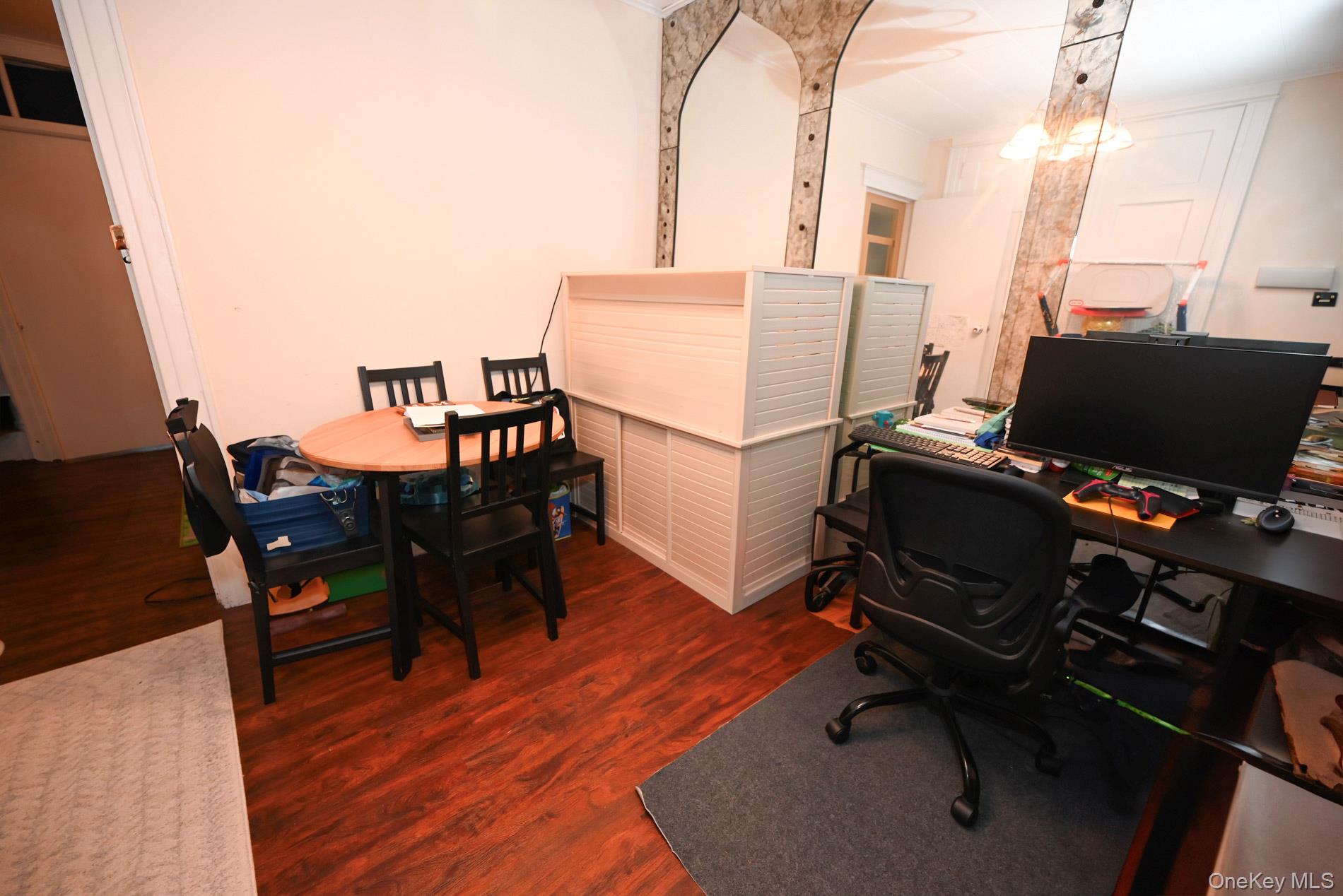6062 Flushing Avenue Property Photo 9