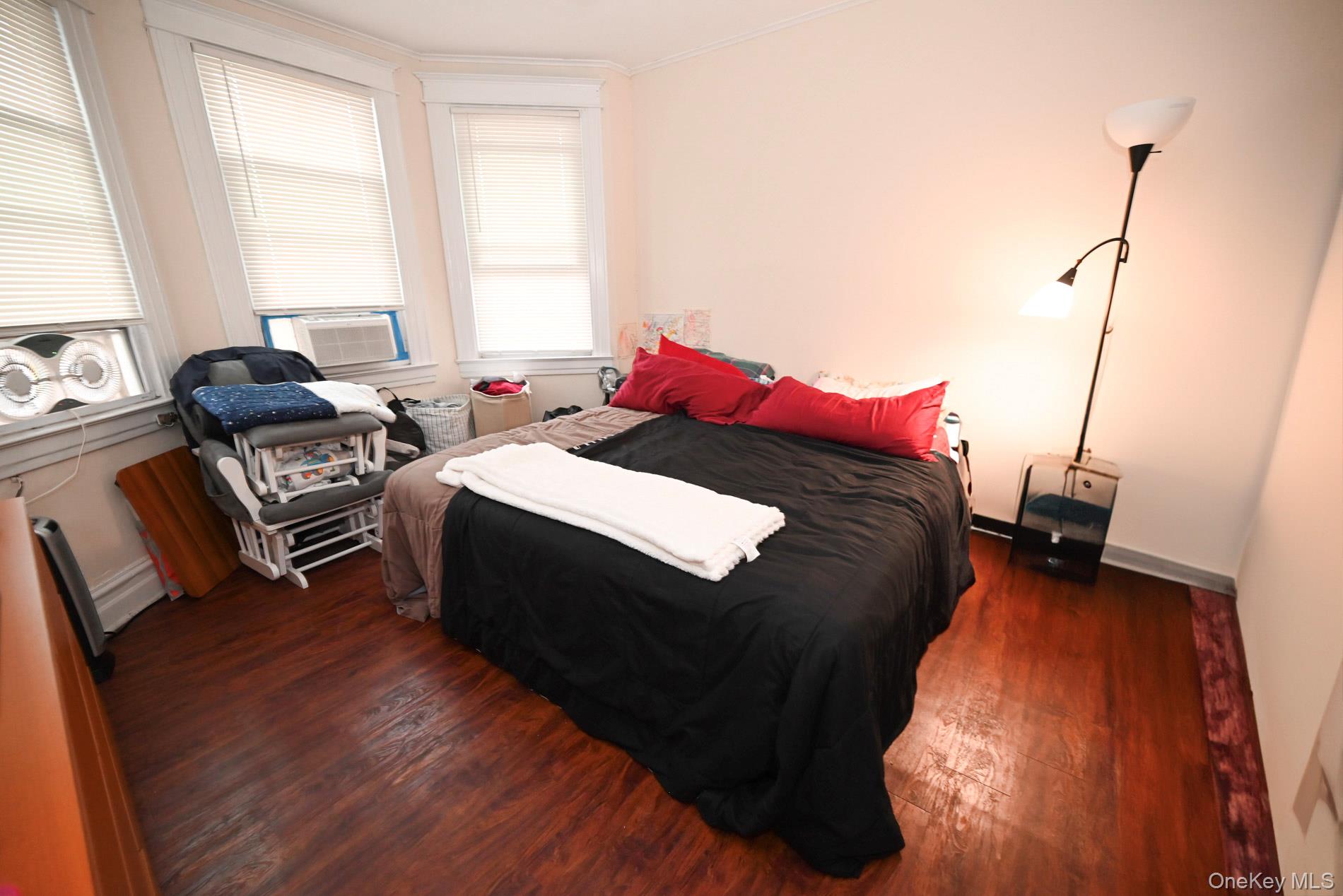 6062 Flushing Avenue Property Photo 12