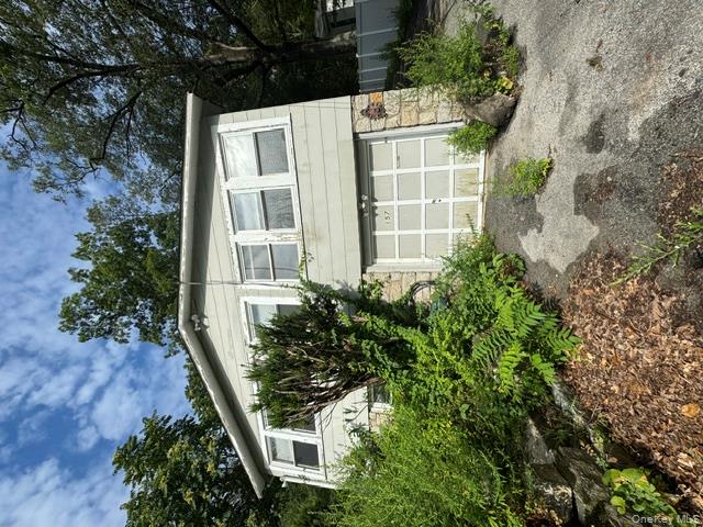 157 Tanglewylde Road Property Photo 2