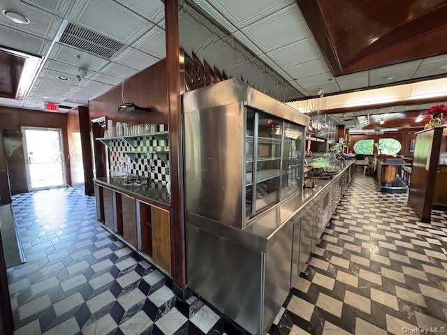 909 Union Avenue Property Photo 10