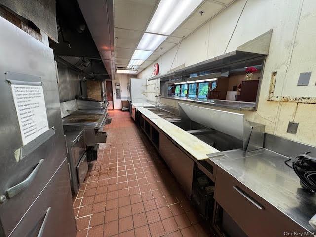 909 Union Avenue Property Photo 32