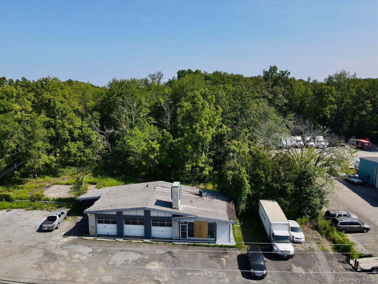 274 Route 17k Property Photo 3