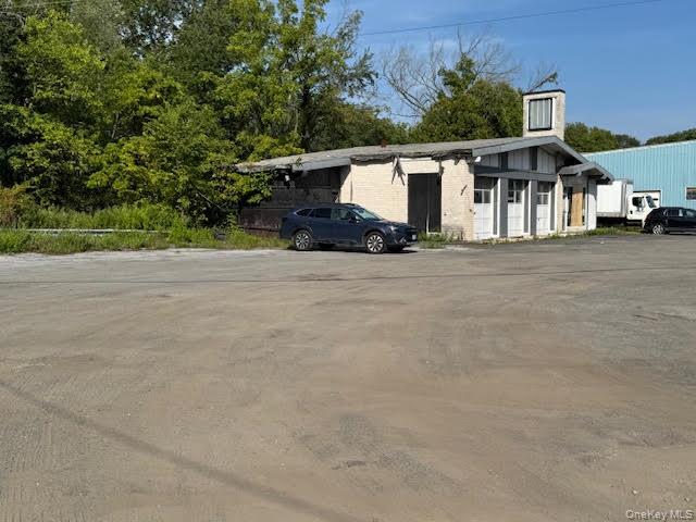 274 Route 17k Property Photo 5