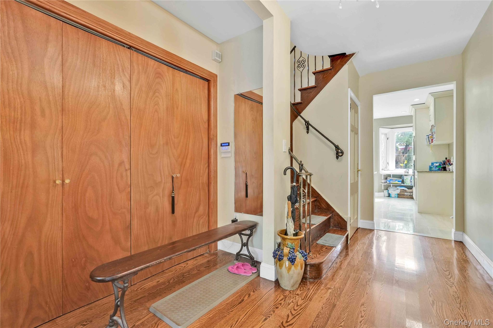 3029 143rd Street Property Photo 2