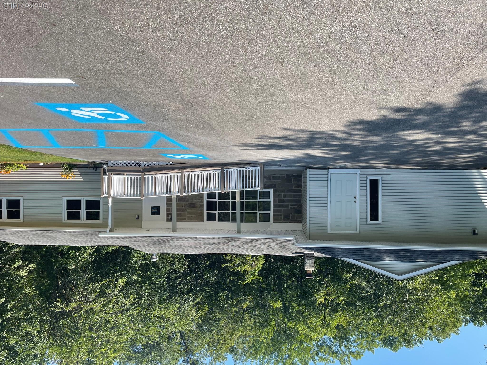 169 N Plank Road Property Photo 1