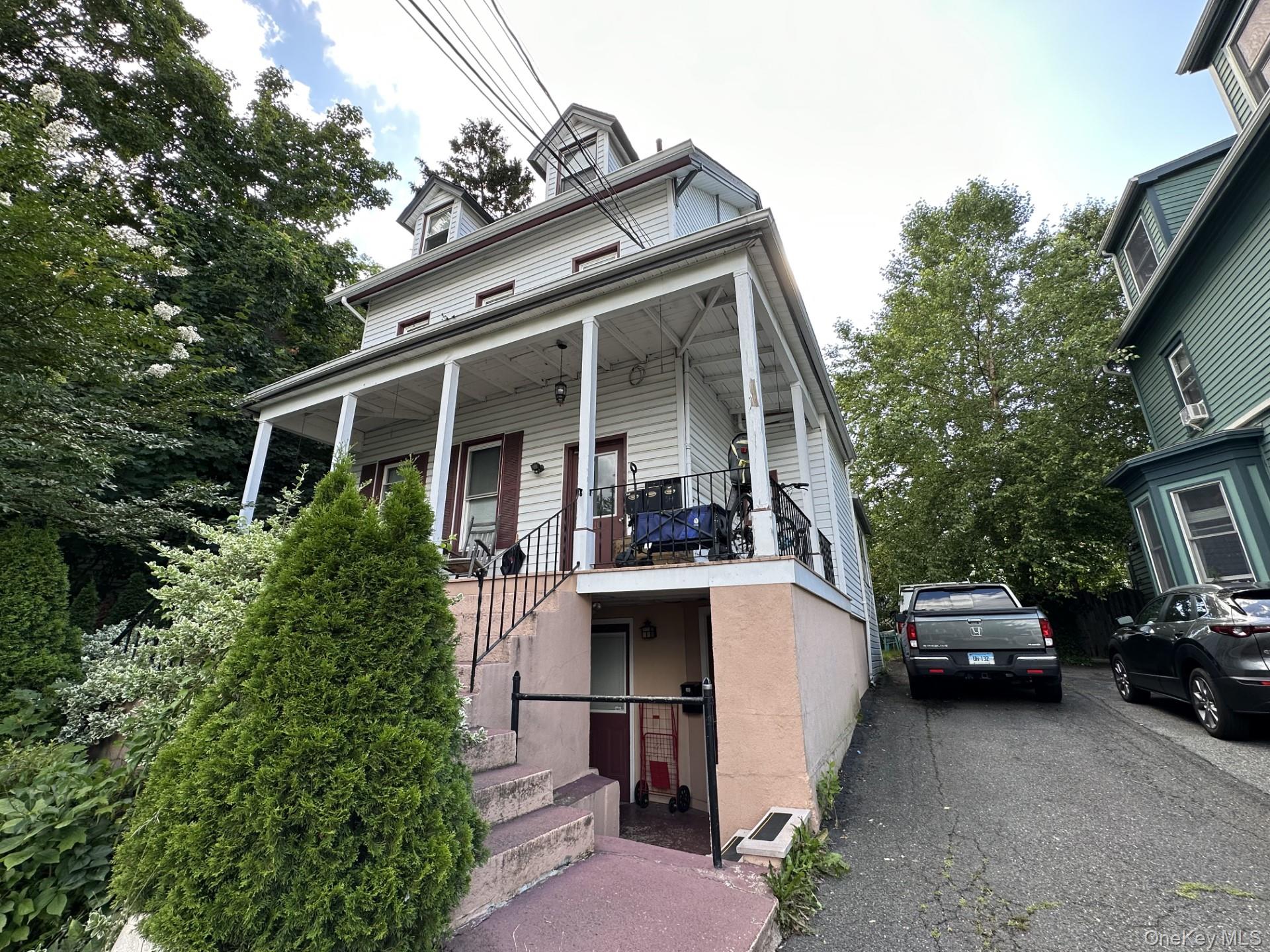 10 N Prospect Street Property Photo 1