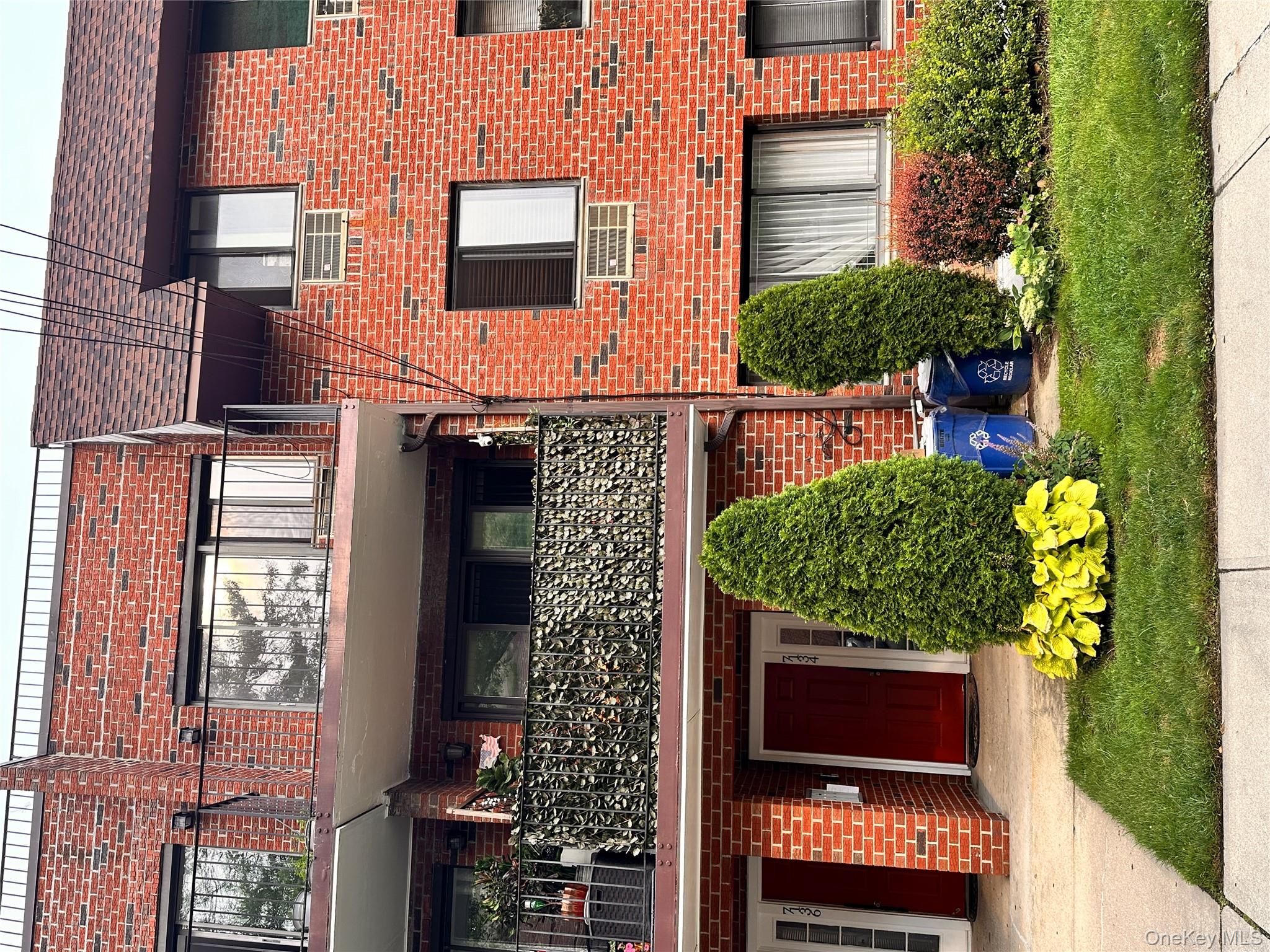 71-34 163rd St Property Photo 1