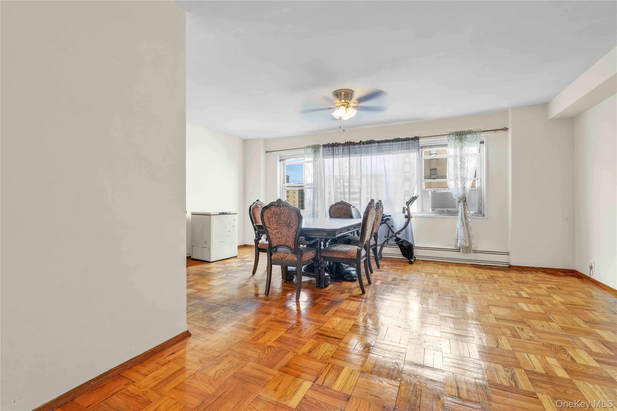6 Fordham Hill Oval 11g Property Photo 9